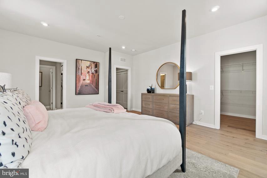 ASHBROOK PLACE - Residential Lease