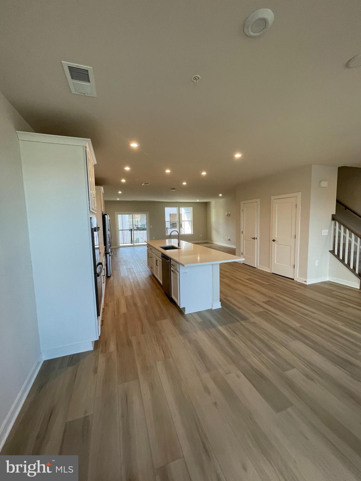 ASHBROOK PLACE - Residential Lease