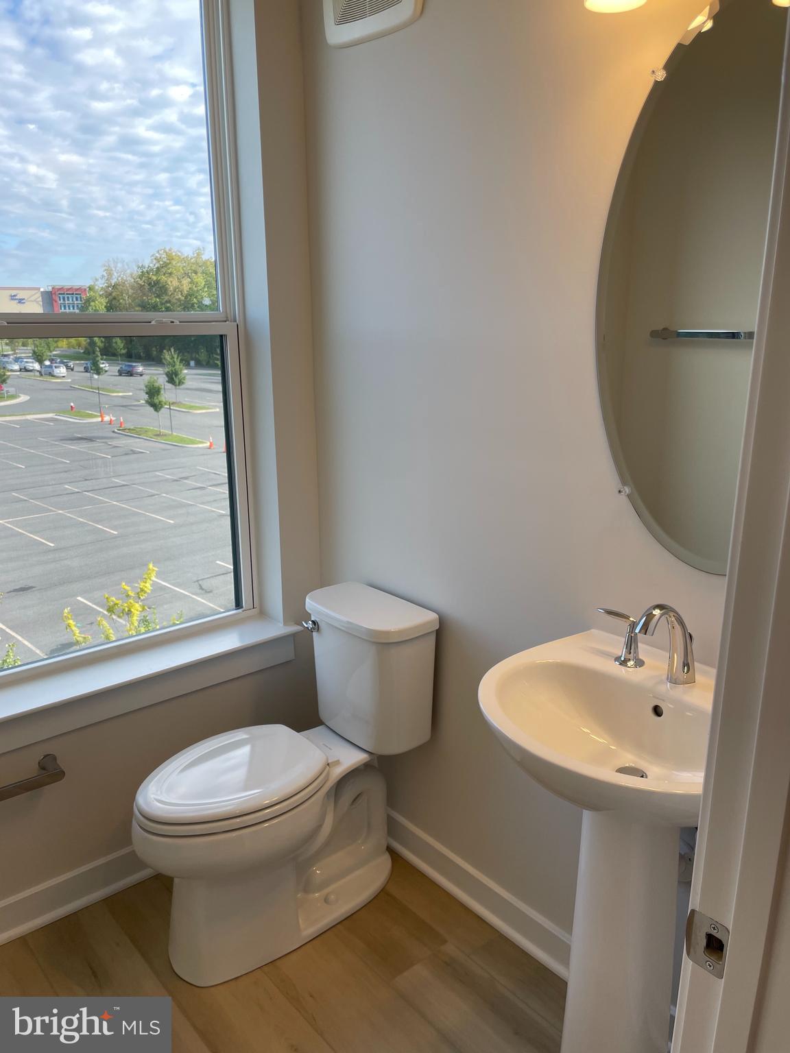 ASHBROOK PLACE - Residential Lease