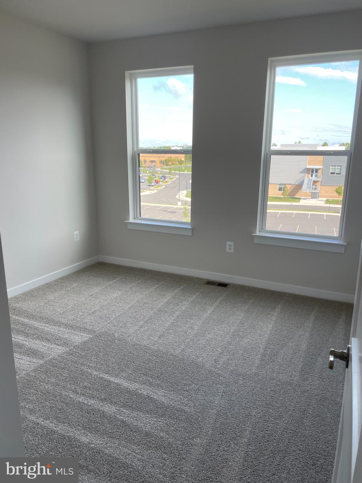 ASHBROOK PLACE - Residential Lease