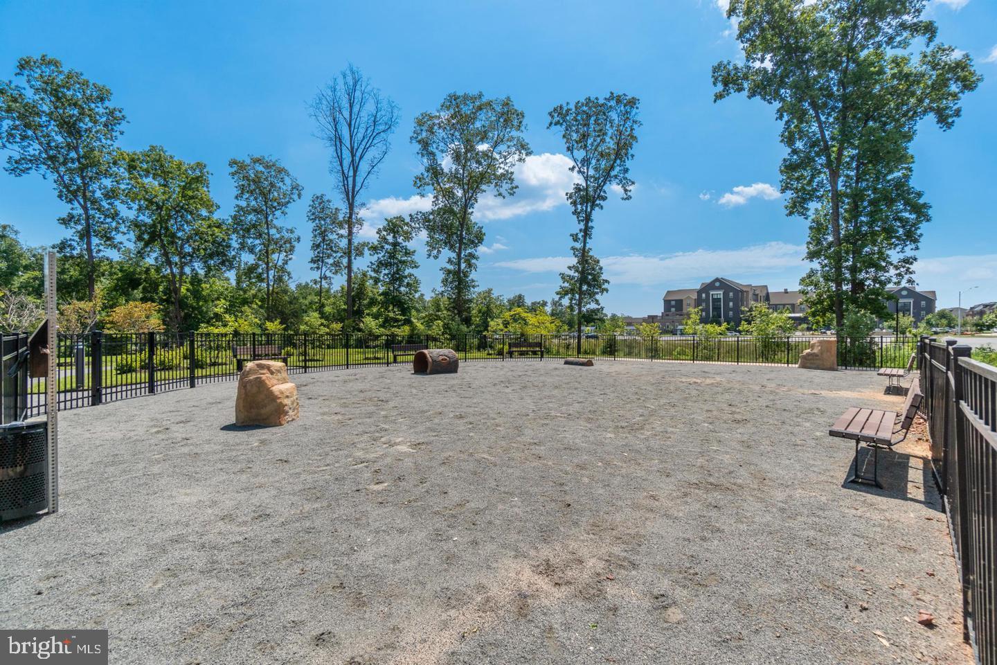 ASHBROOK PLACE - Residential Lease