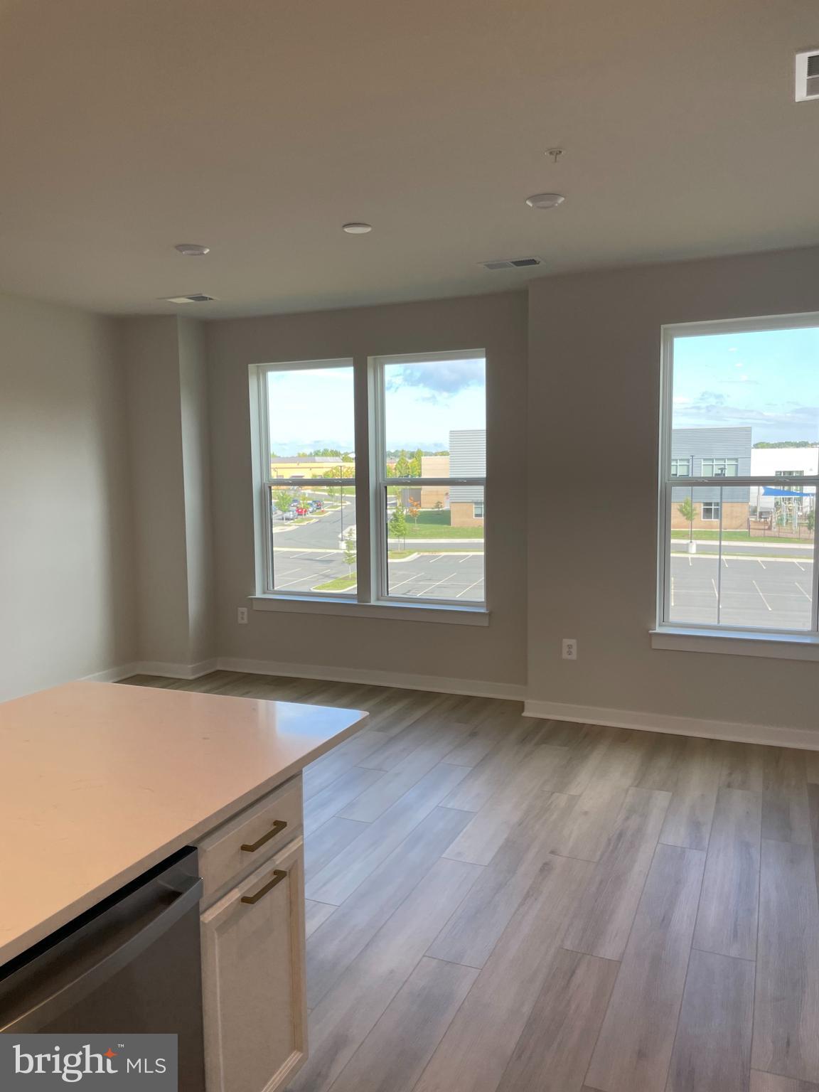 ASHBROOK PLACE - Residential Lease