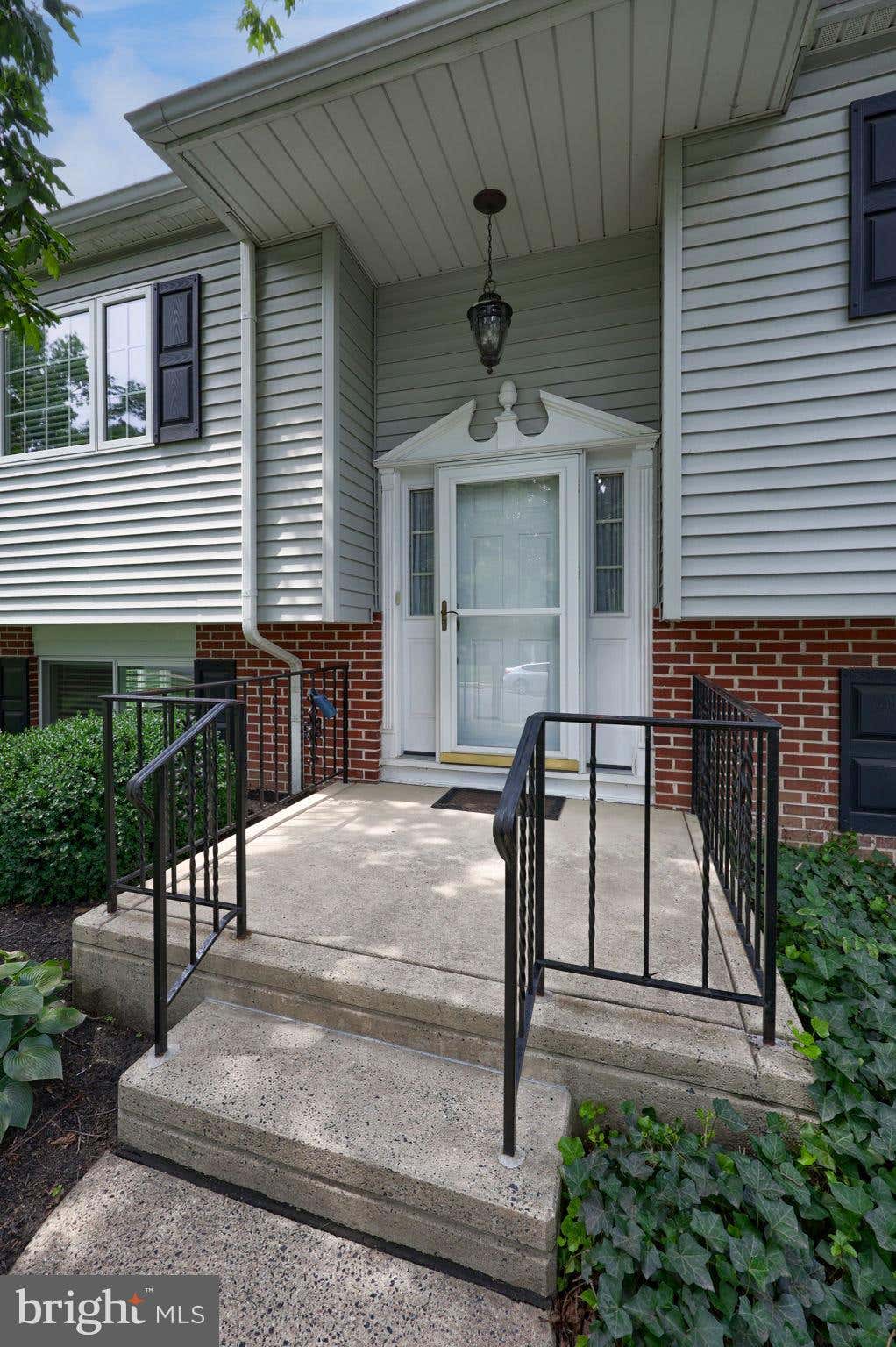 Photo of 1920 Split Rock Road, LANCASTER, PA 17601 (MLS # PALA2093192)
