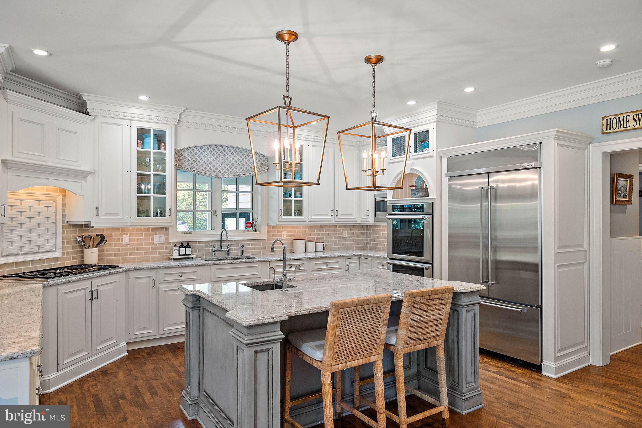 1901 PARKERHILL LANE