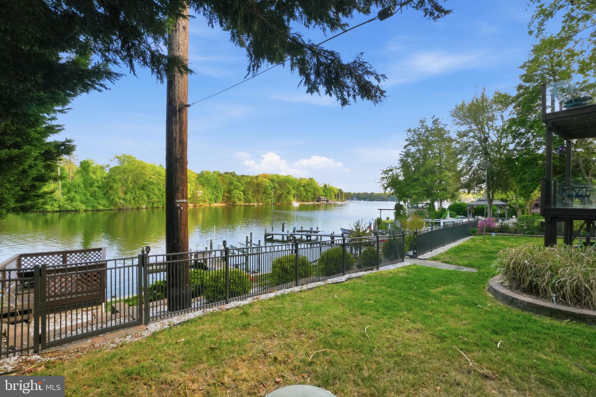 UPPER MAGOTHY BEACH - Residential