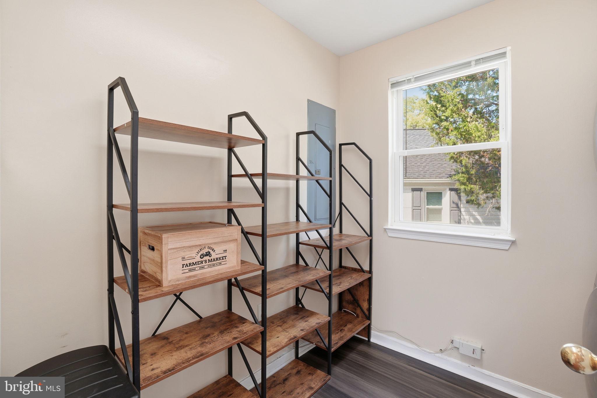 UPPER MAGOTHY BEACH - Residential