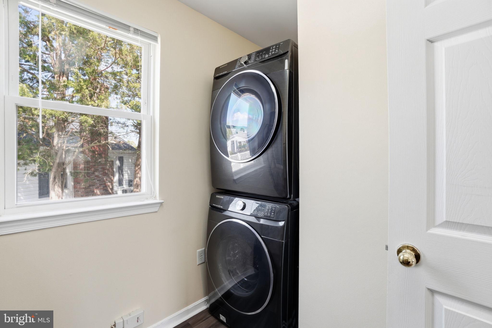 UPPER MAGOTHY BEACH - Residential