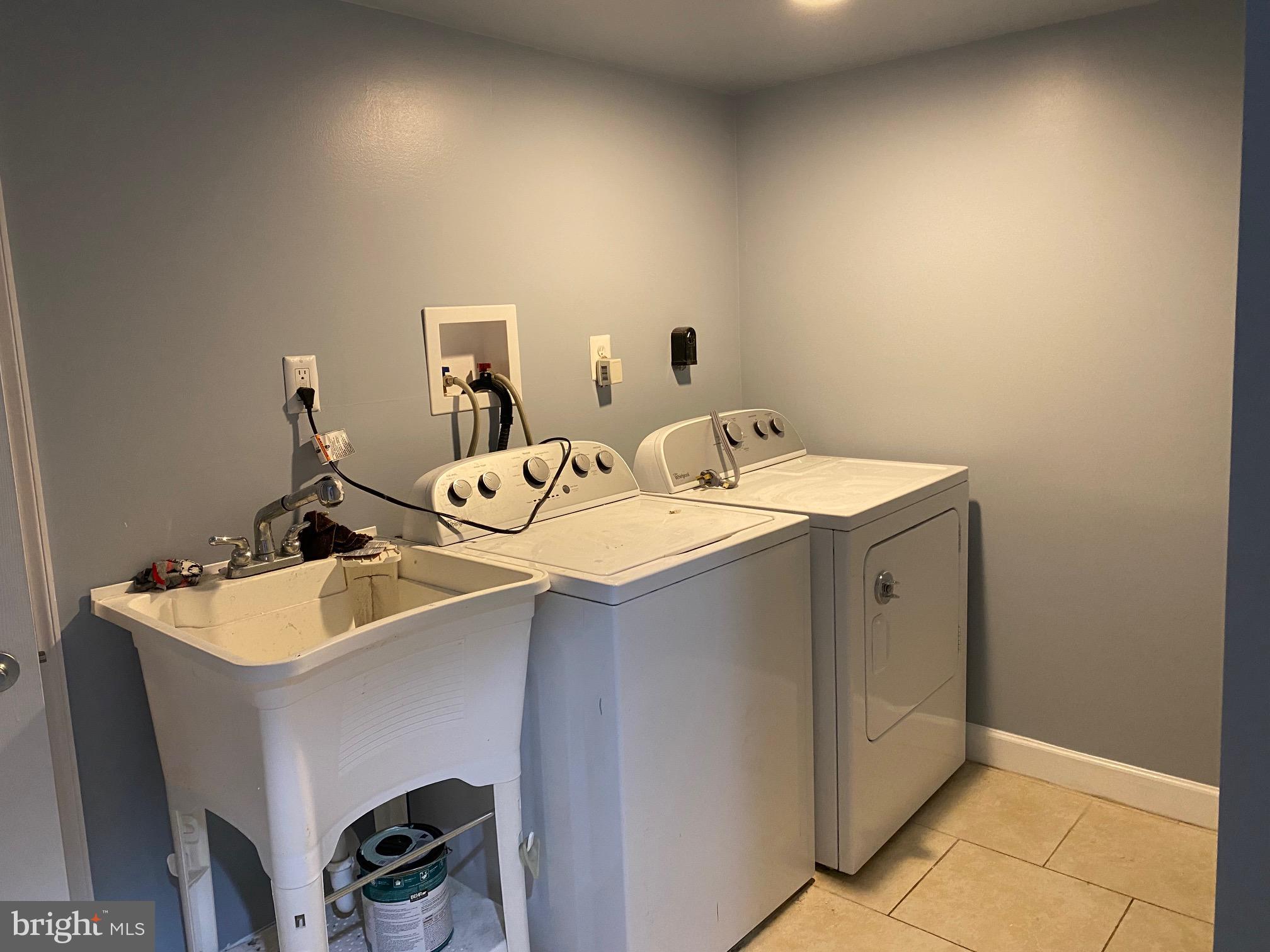 FOREST SPRING CONDO-PHAS - Residential