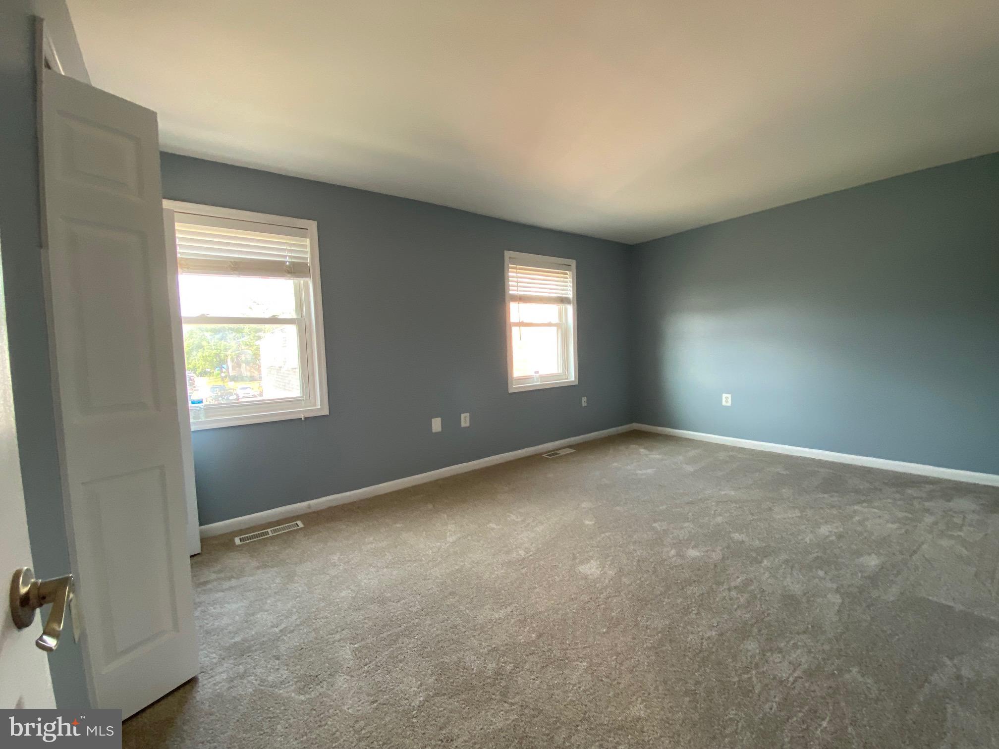 FOREST SPRING CONDO-PHAS - Residential