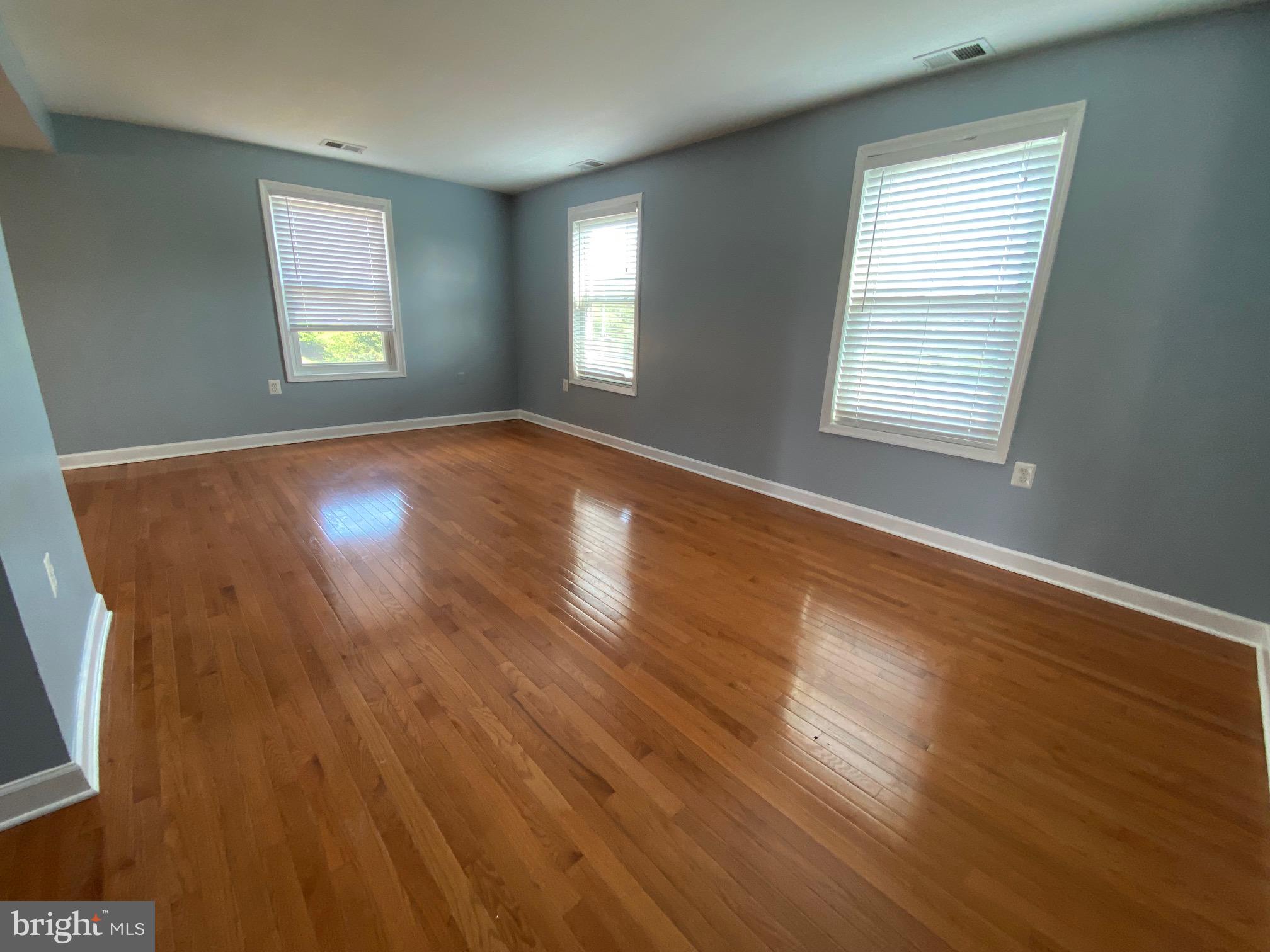 FOREST SPRING CONDO-PHAS - Residential