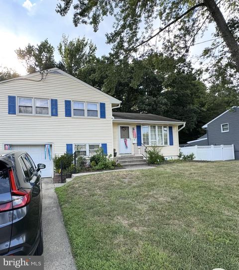 42 WINDING WAY GIBBSBORO NJ 08026