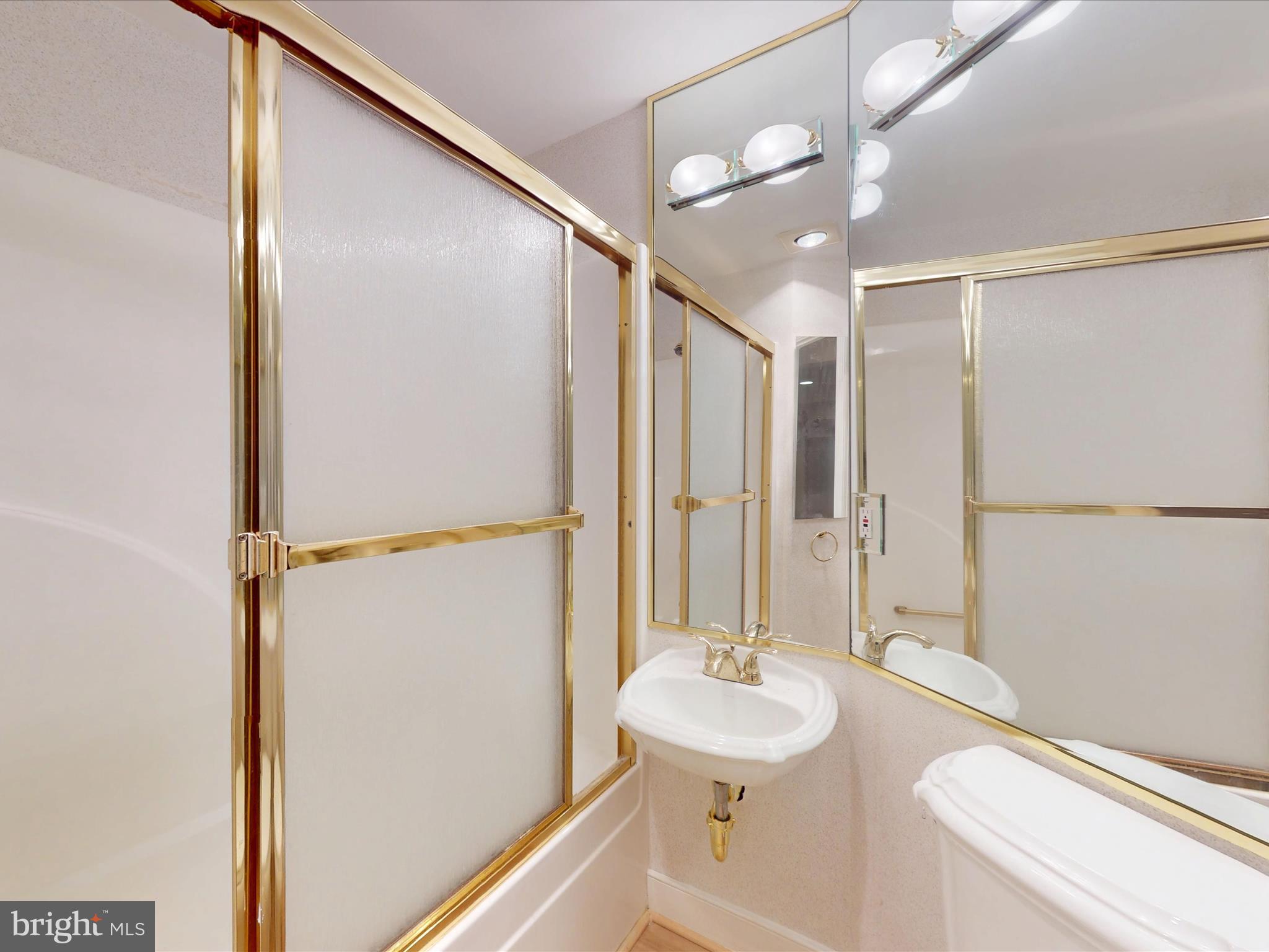 WATERFORD - Residential