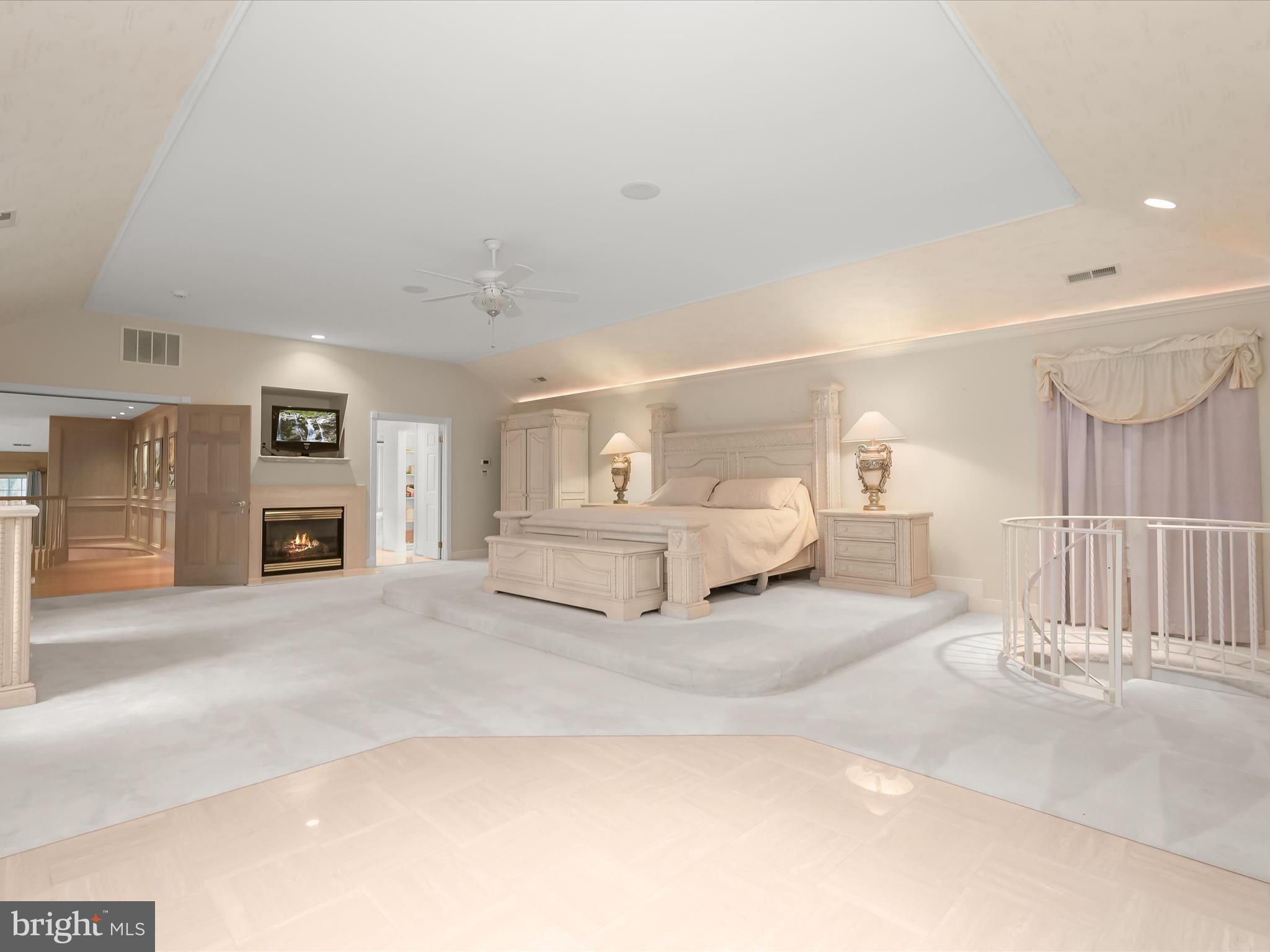 WATERFORD - Residential