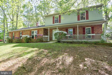 Photo of 2219 Firewood Drive, SYKESVILLE, MD 21784 (MLS # MDCR2034542)