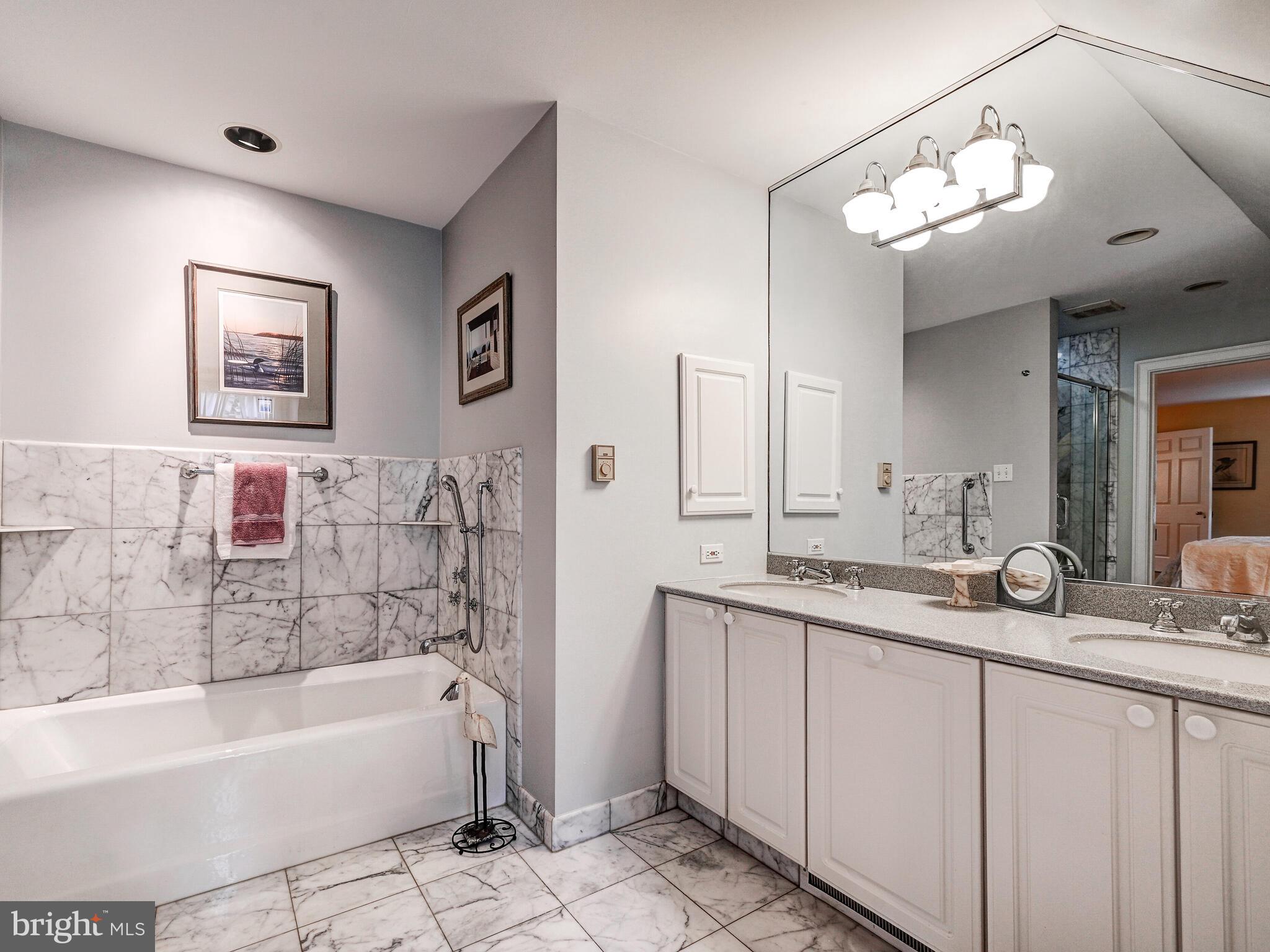 RUXTON - Residential