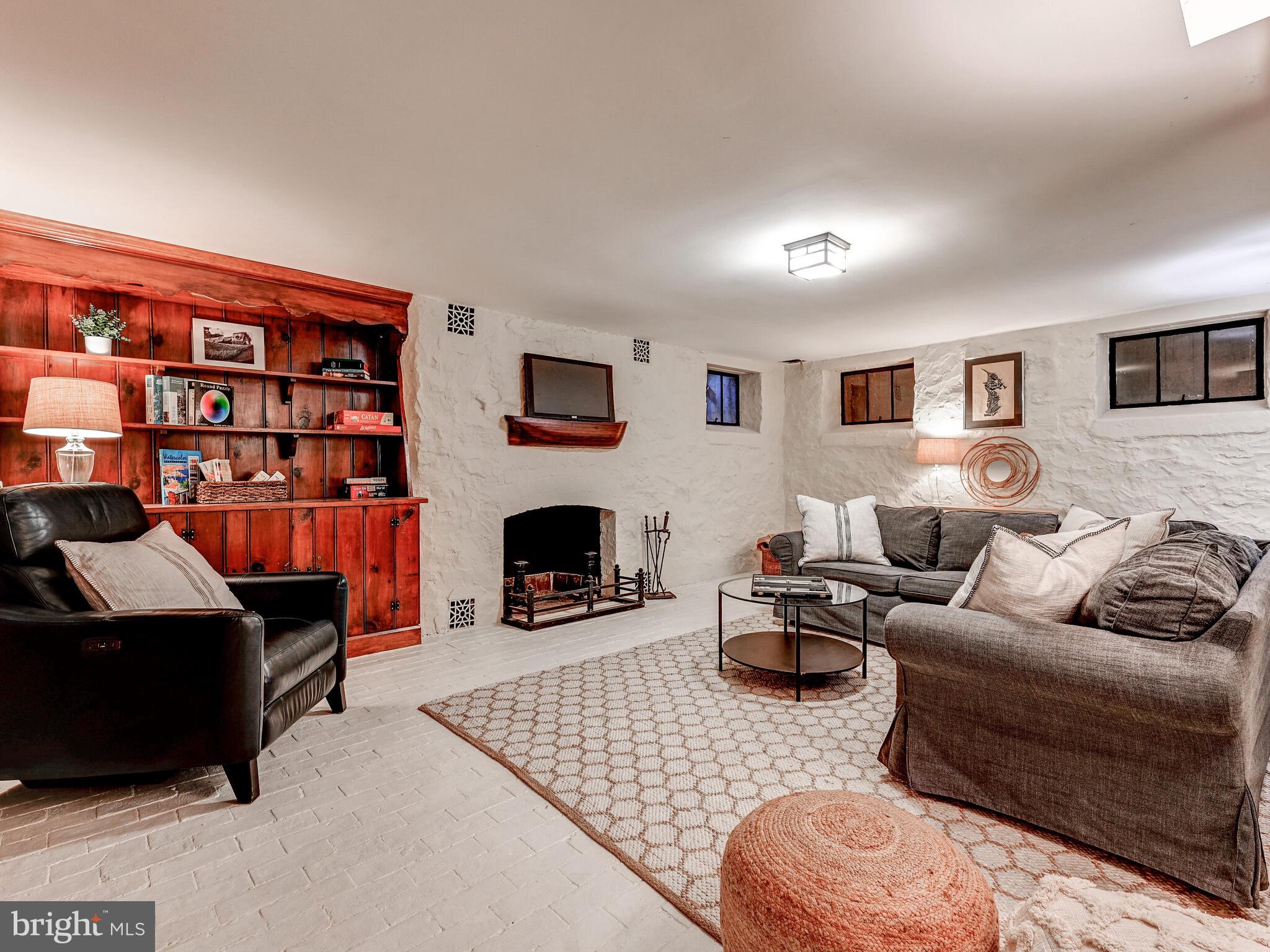 RUXTON - Residential