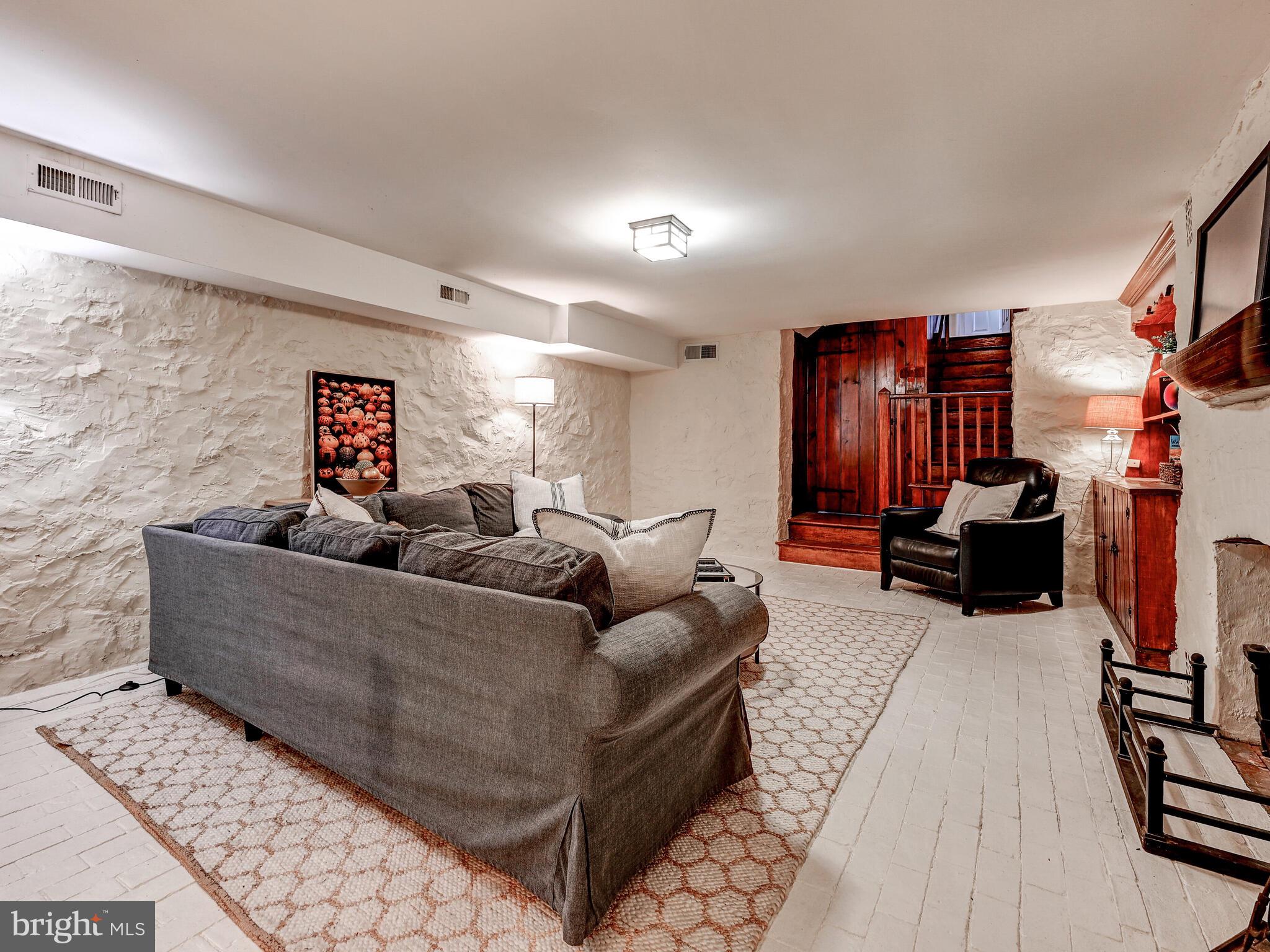 RUXTON - Residential