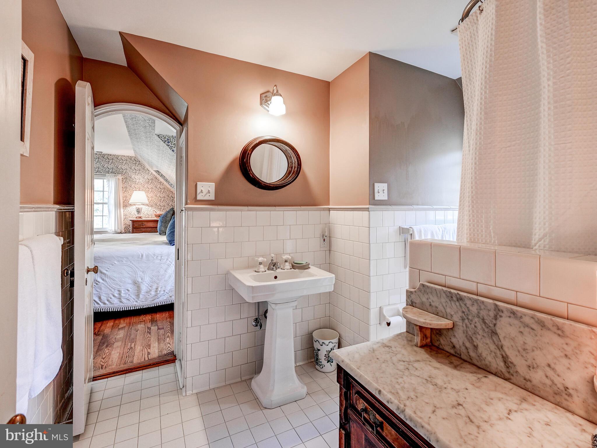 RUXTON - Residential