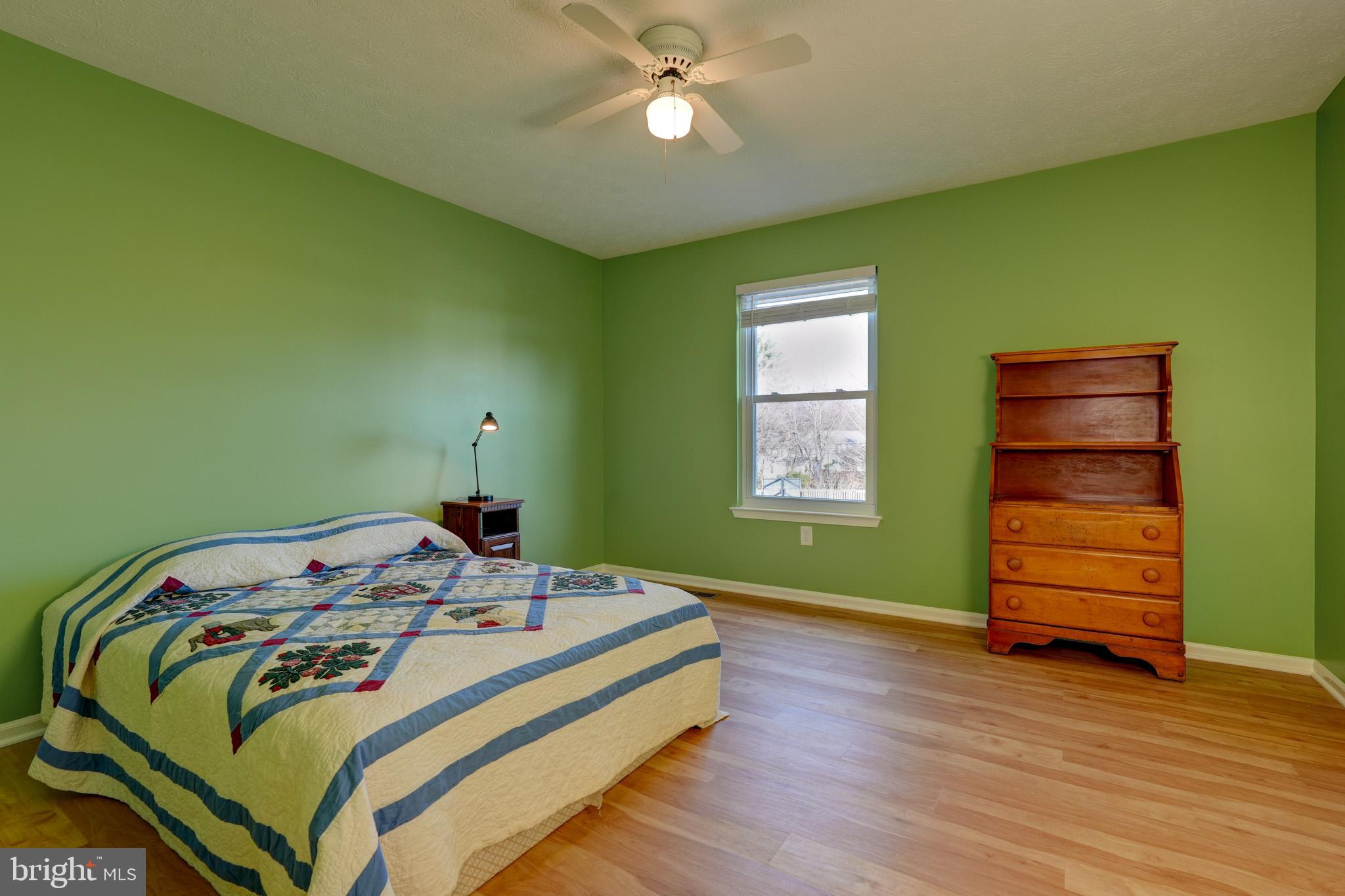 POTOMAC CROSSING - Residential