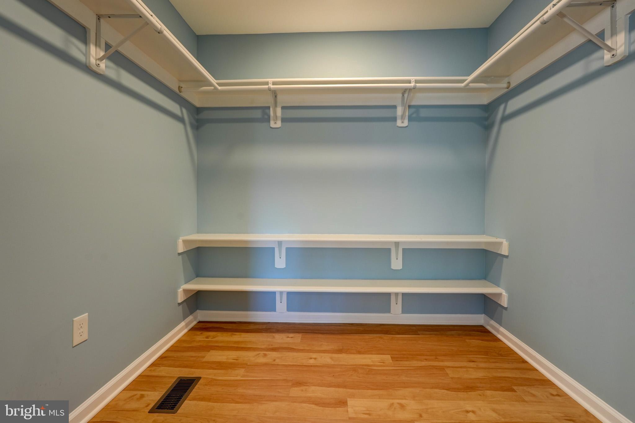 POTOMAC CROSSING - Residential