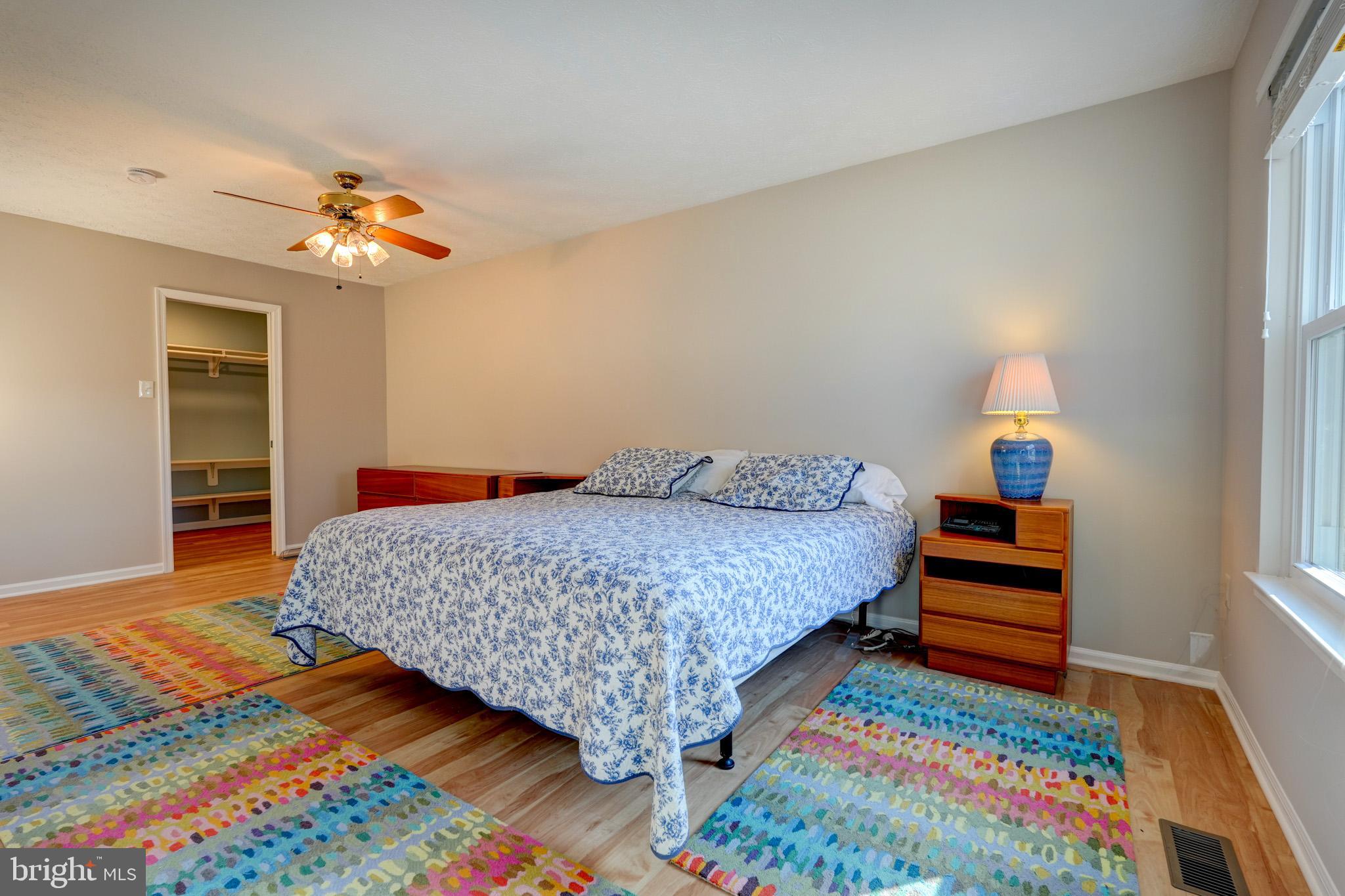 POTOMAC CROSSING - Residential