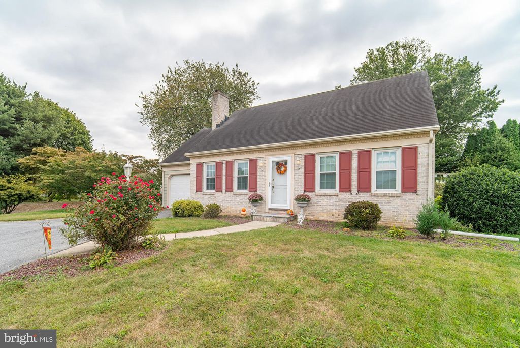 Photo of 111 Florentine Drive, WILLOW STREET, PA 17584 (MLS # PALA2076930)