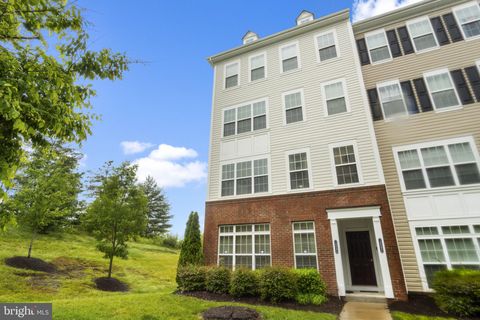 16894 PORTERS INN DRIVE DUMFRIES VA 22026