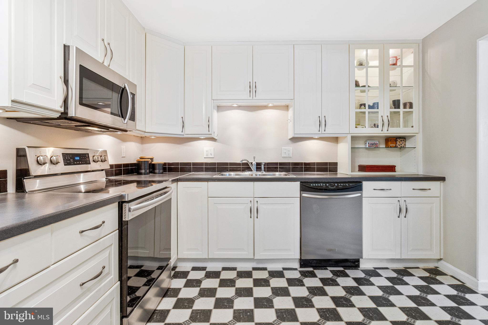 PARKE WEST - Residential