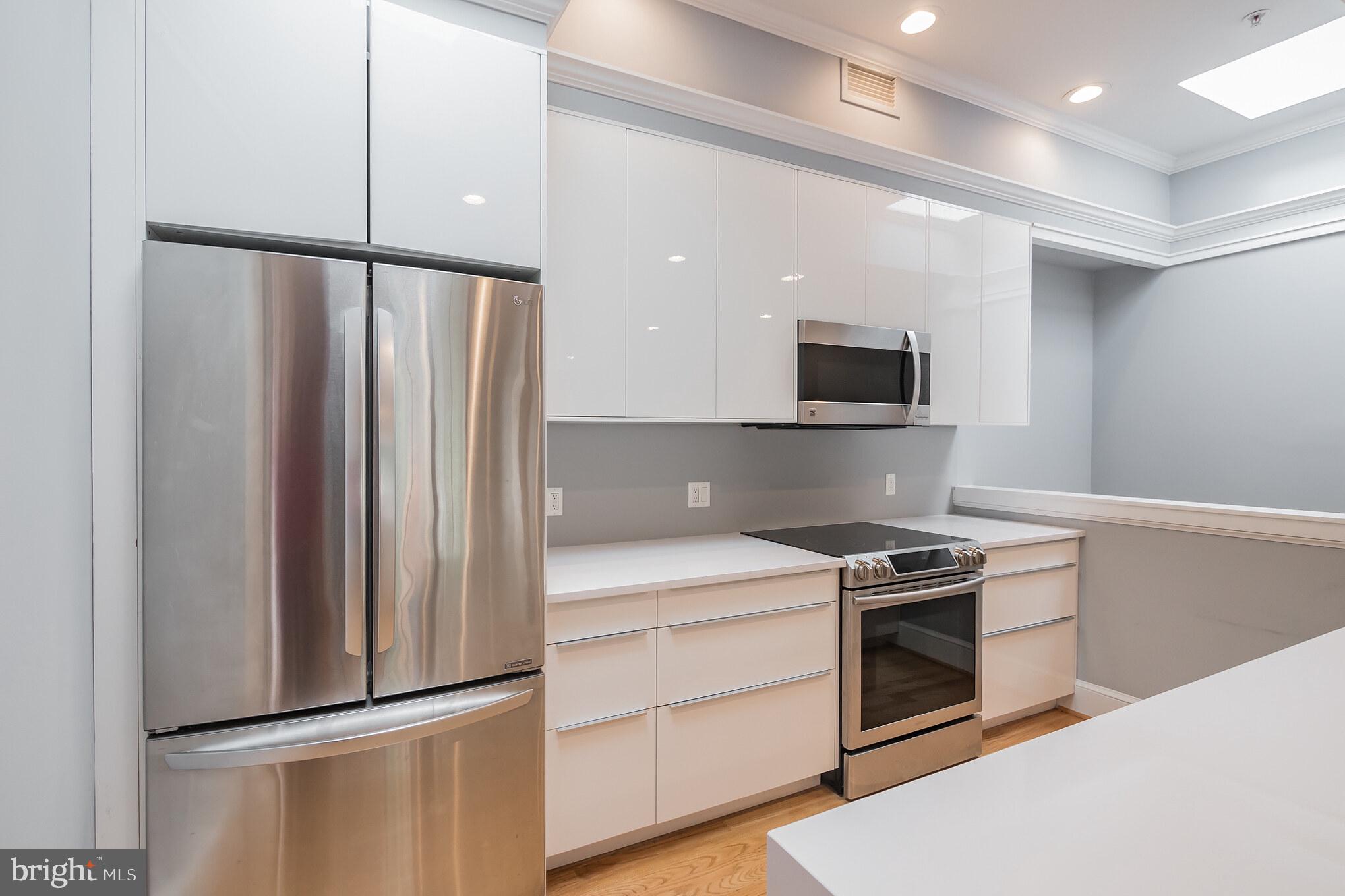 1351 WISCONSIN AVENUE NW 3C