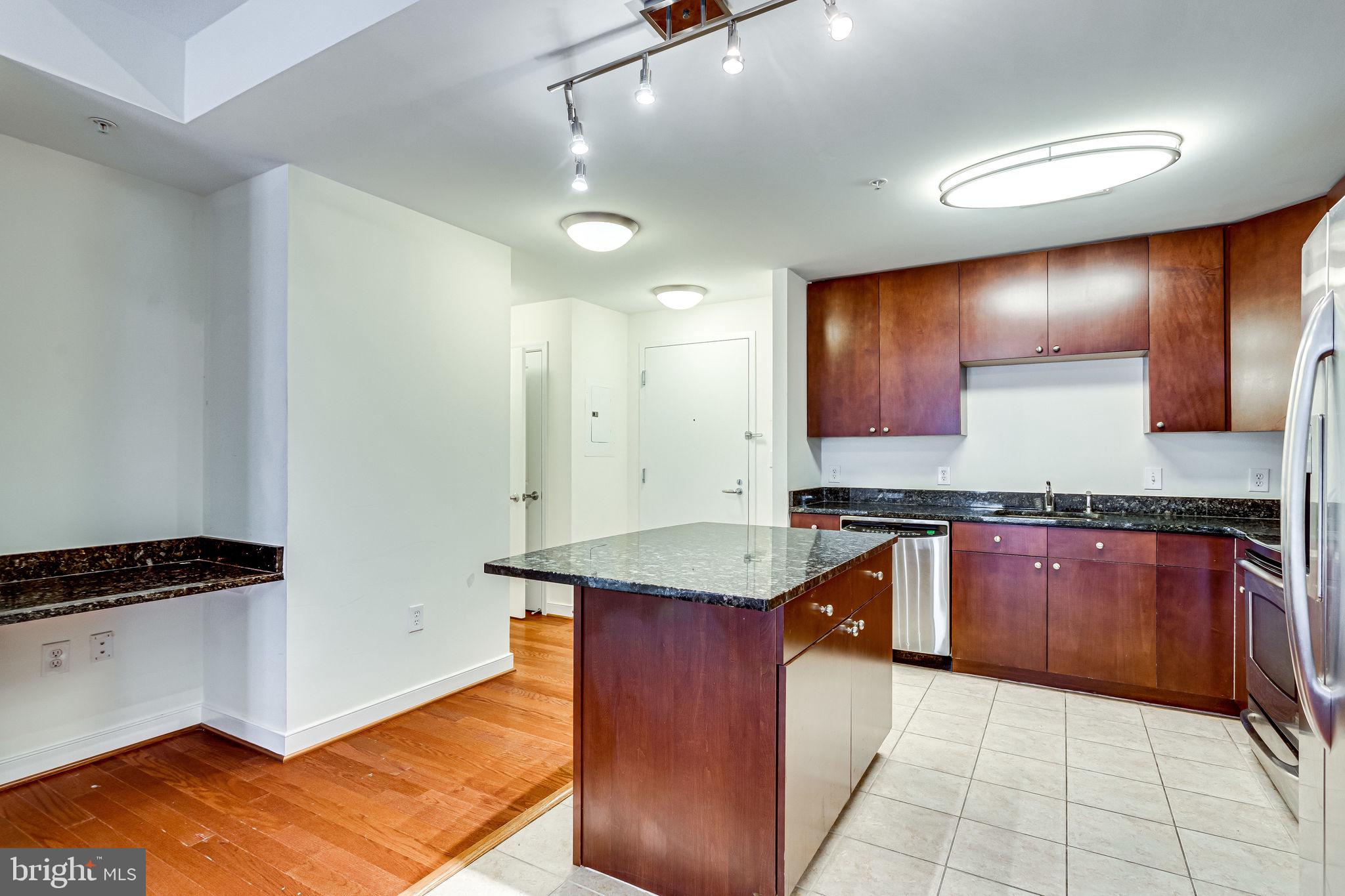 NATIONAL HARBOR - Residential