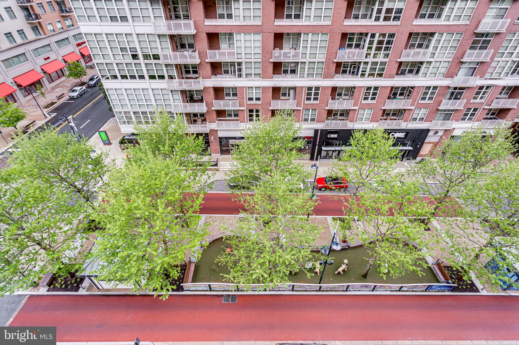 NATIONAL HARBOR - Residential