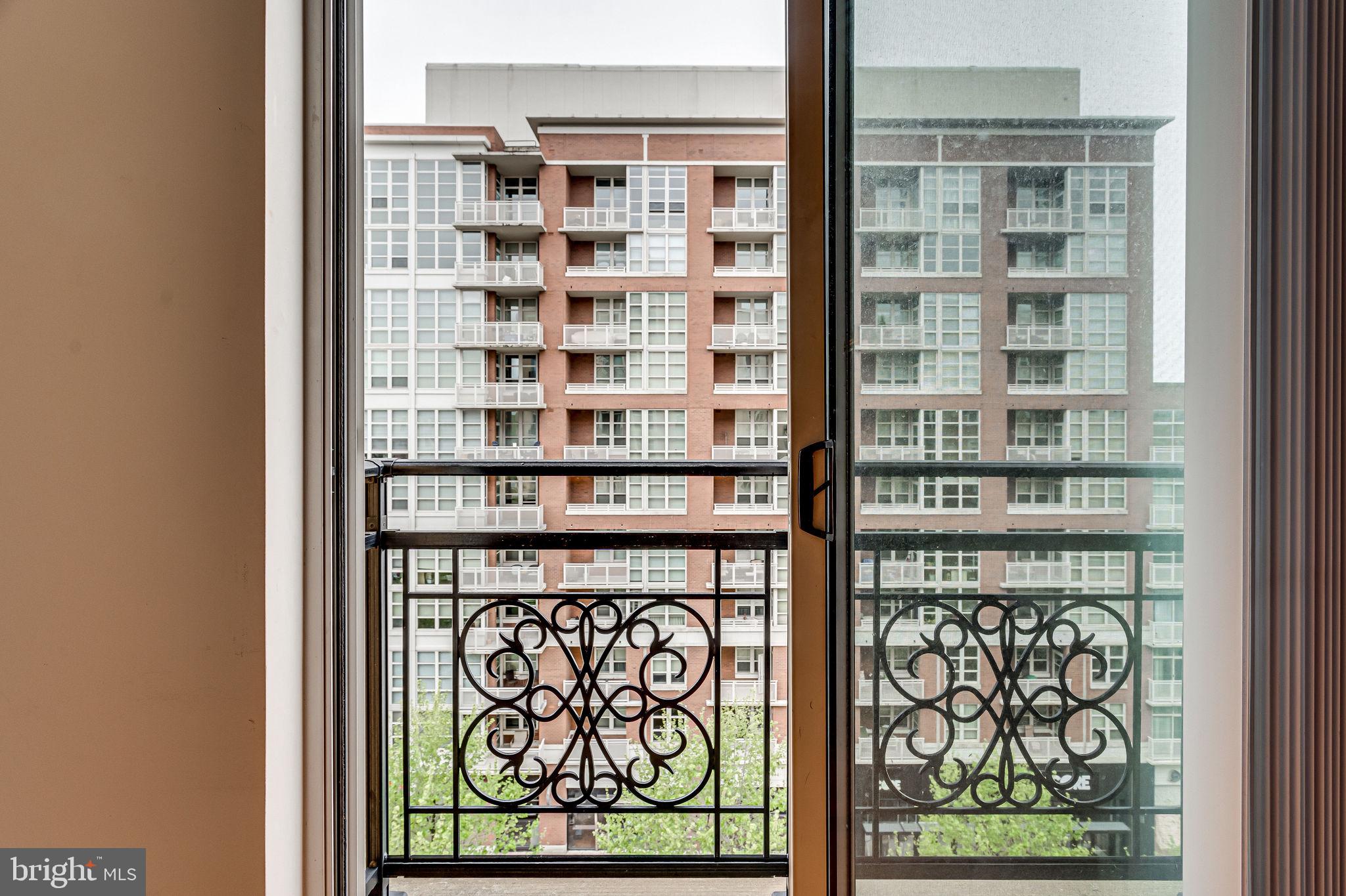 NATIONAL HARBOR - Residential