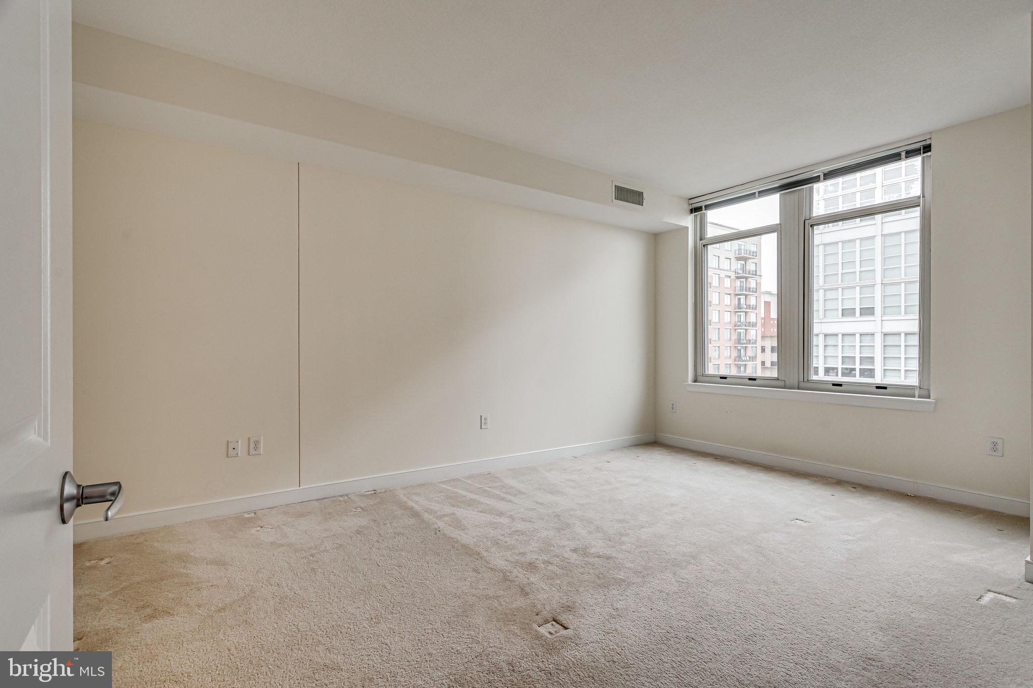 NATIONAL HARBOR - Residential