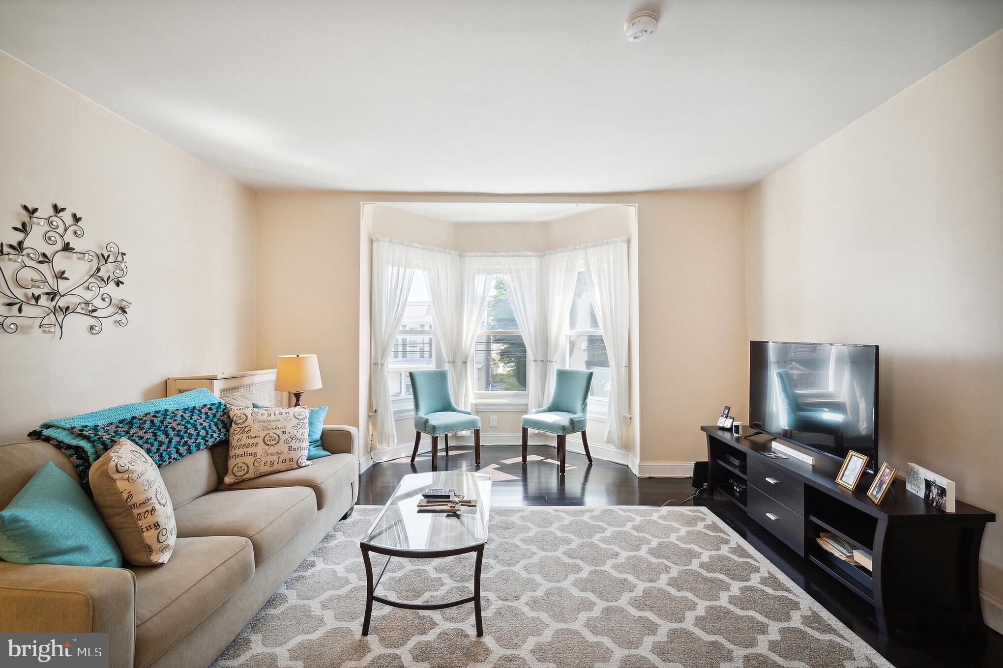 ROXBOROUGH - Residential Lease