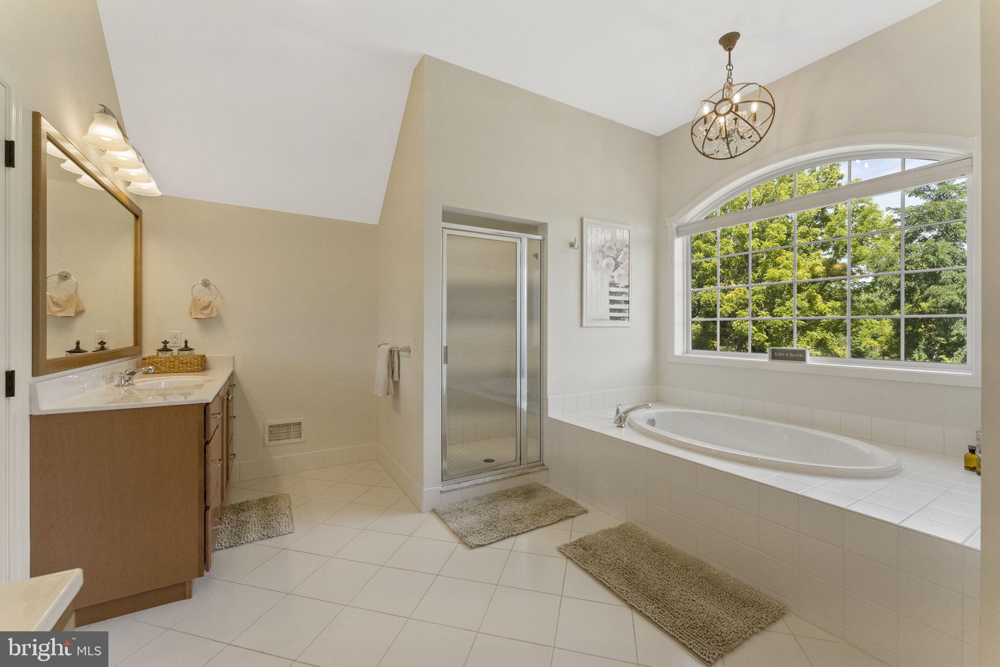 HORSHAM VALLEY ESTAT - Residential