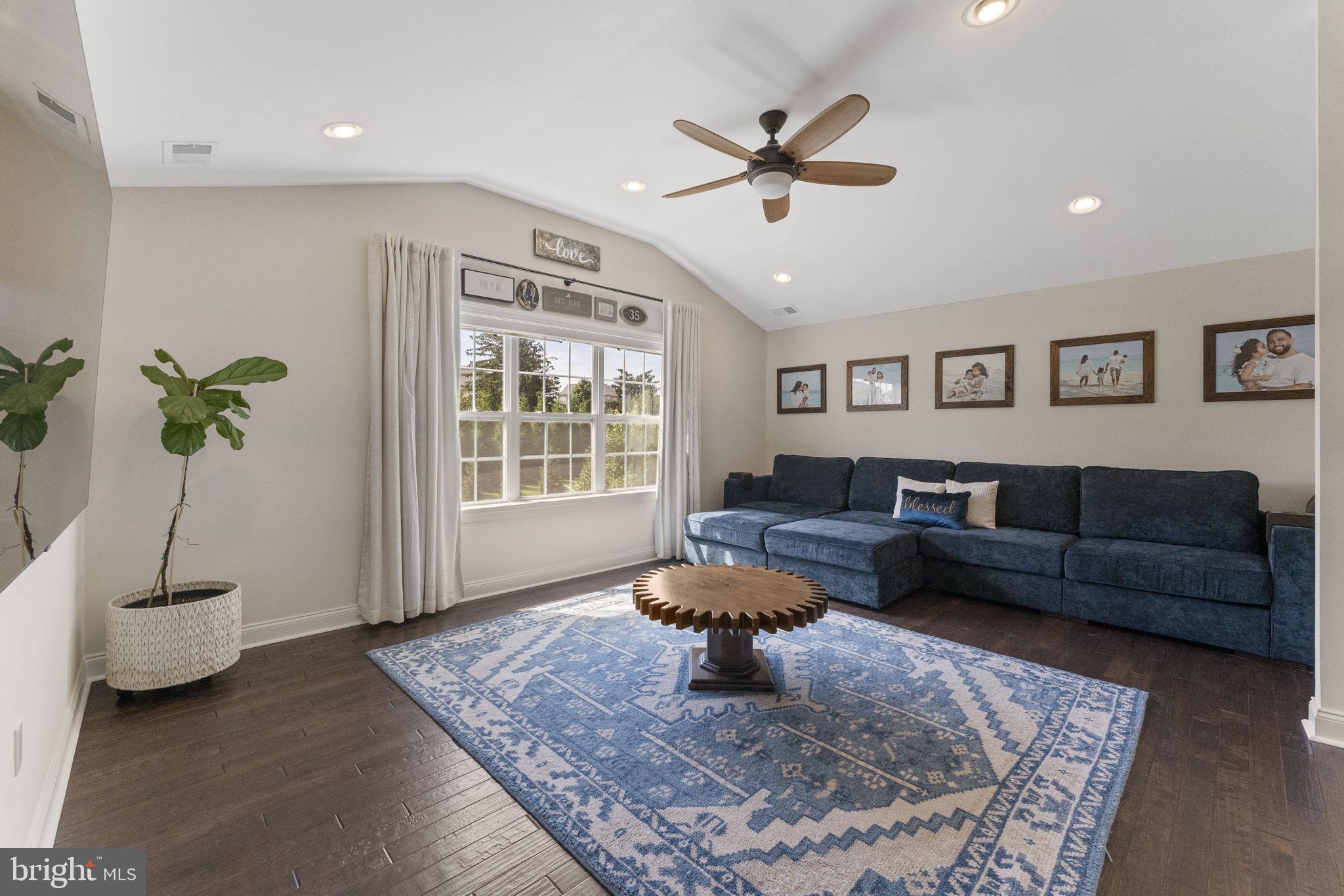 HORSHAM VALLEY ESTAT - Residential