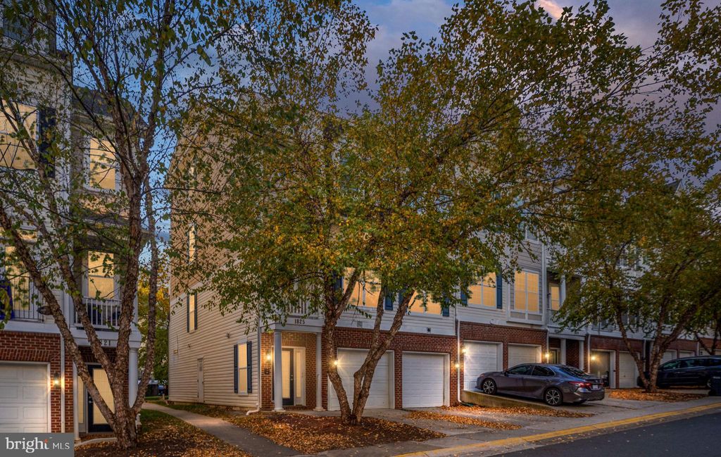 Photo of 1825 Cedar Cove Way #201, WOODBRIDGE, VA 22191 (MLS # VAPW2106668)