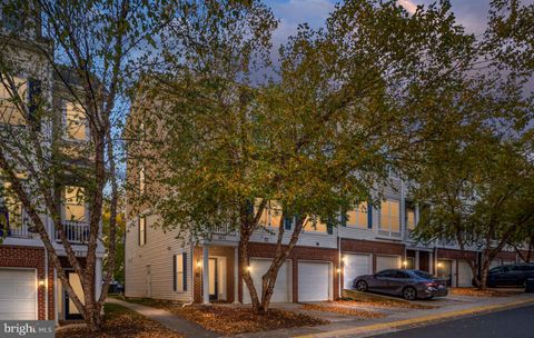 1825 CEDAR COVE WAY 201 WOODBRIDGE VA 22191