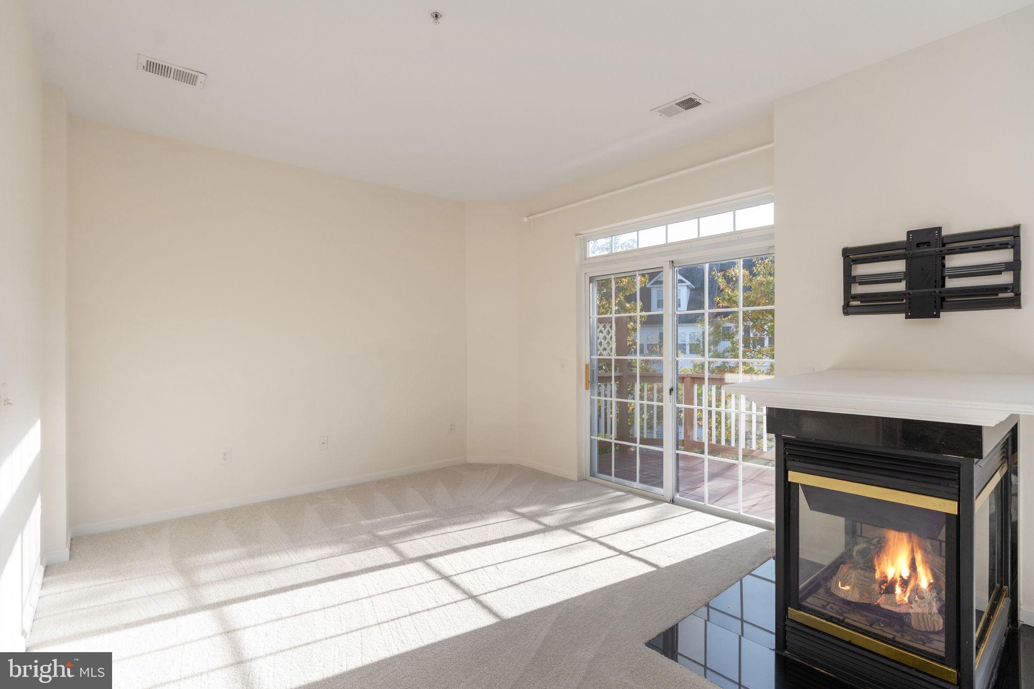 1825 CEDAR COVE WAY 201