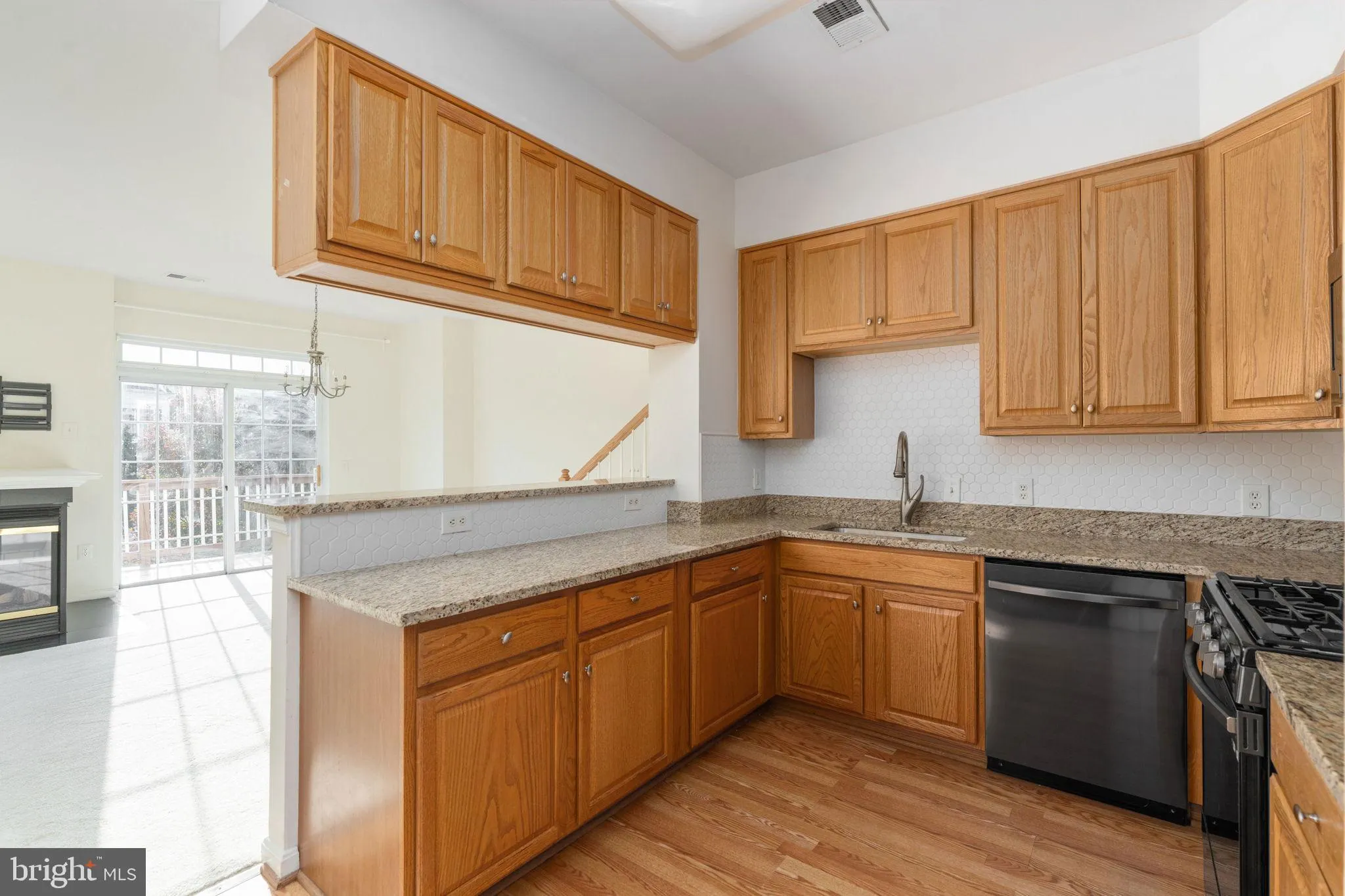 Woodbridge, Virginia 22191, United States, 3 Bedrooms Bedrooms, ,3 BathroomsBathrooms,Residential,Coming Soon,232499