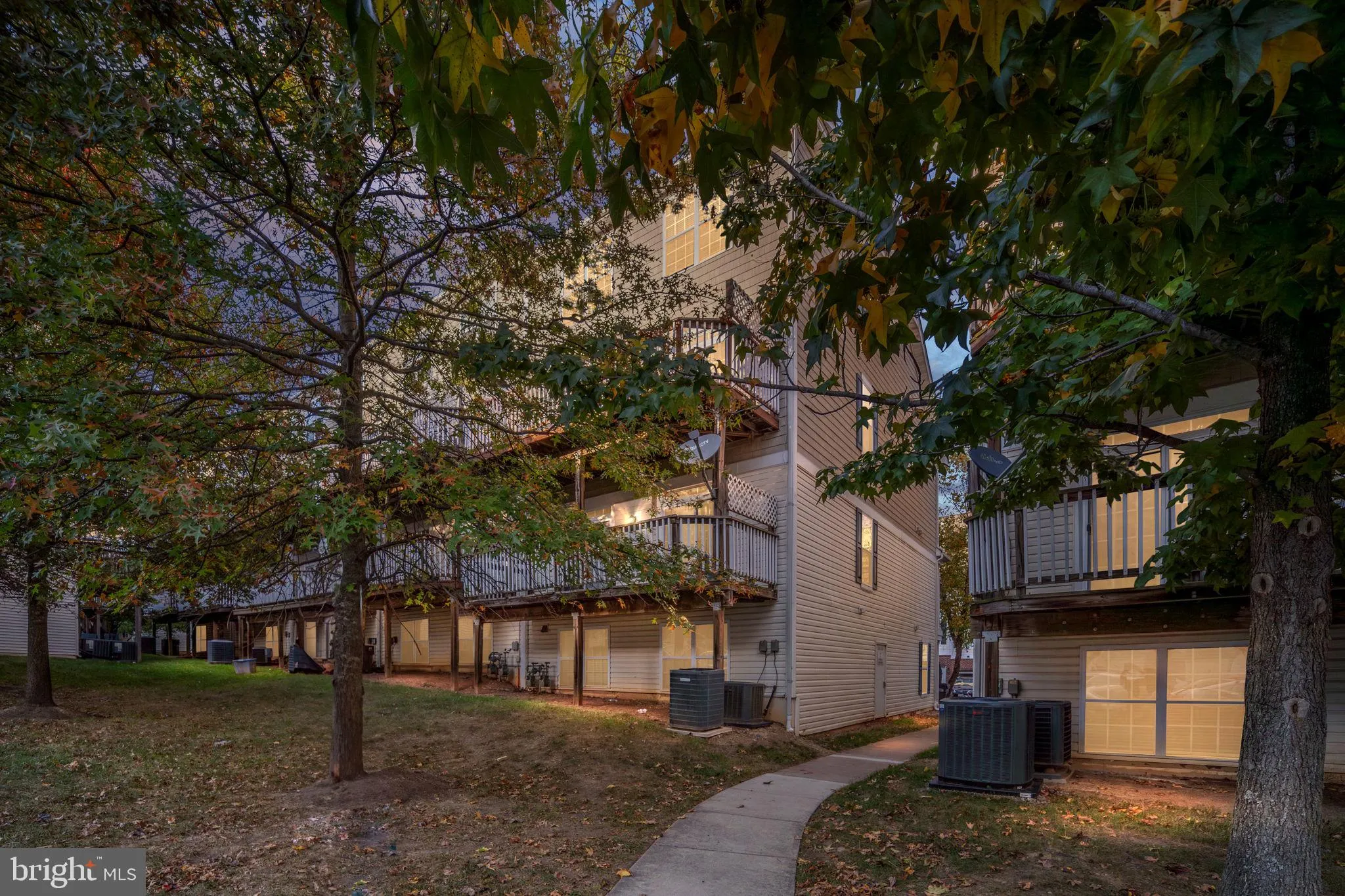 Woodbridge, Virginia 22191, United States, 3 Bedrooms Bedrooms, ,3 BathroomsBathrooms,Residential,Coming Soon,232499