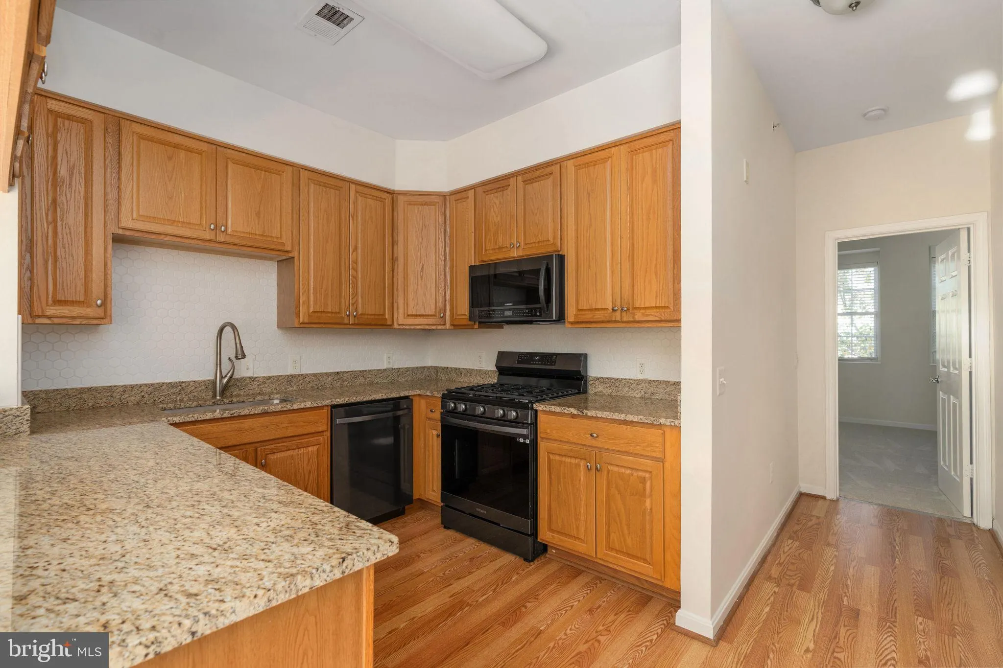 Woodbridge, Virginia 22191, United States, 3 Bedrooms Bedrooms, ,3 BathroomsBathrooms,Residential,Coming Soon,232499