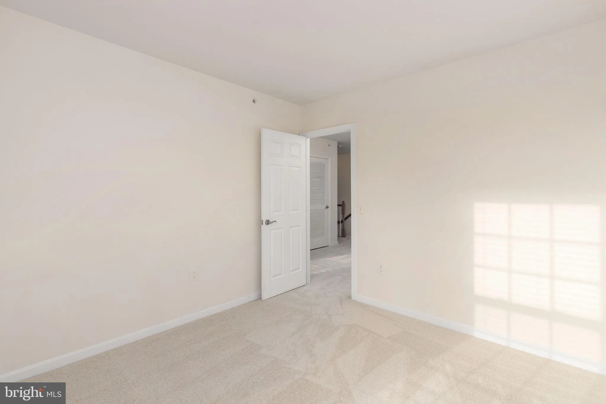 Woodbridge, Virginia 22191, United States, 3 Bedrooms Bedrooms, ,3 BathroomsBathrooms,Residential,Coming Soon,232499