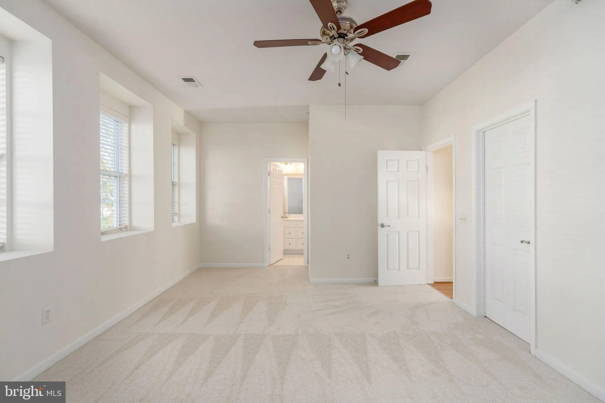 Woodbridge, Virginia 22191, United States, 3 Bedrooms Bedrooms, ,3 BathroomsBathrooms,Residential,Coming Soon,232499