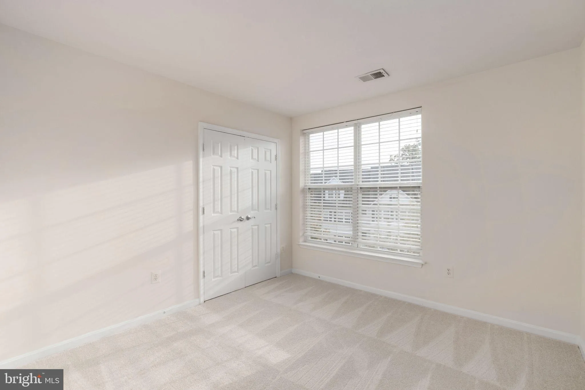 Woodbridge, Virginia 22191, United States, 3 Bedrooms Bedrooms, ,3 BathroomsBathrooms,Residential,Coming Soon,232499