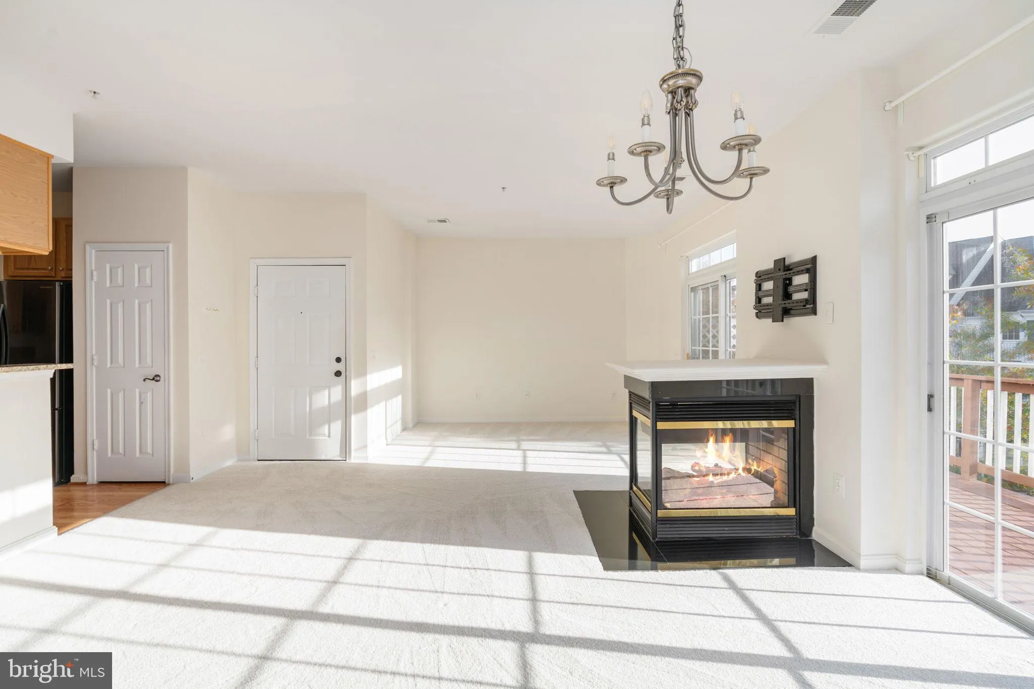 Woodbridge, Virginia 22191, United States, 3 Bedrooms Bedrooms, ,3 BathroomsBathrooms,Residential,Coming Soon,232499