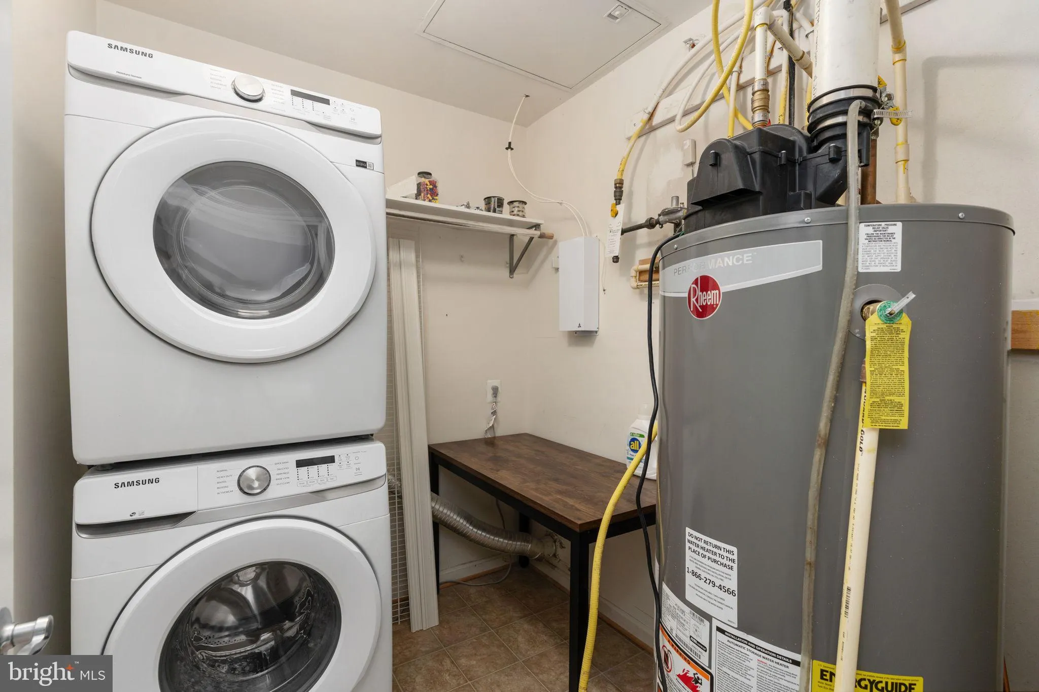 Woodbridge, Virginia 22191, United States, 3 Bedrooms Bedrooms, ,3 BathroomsBathrooms,Residential,Coming Soon,232499