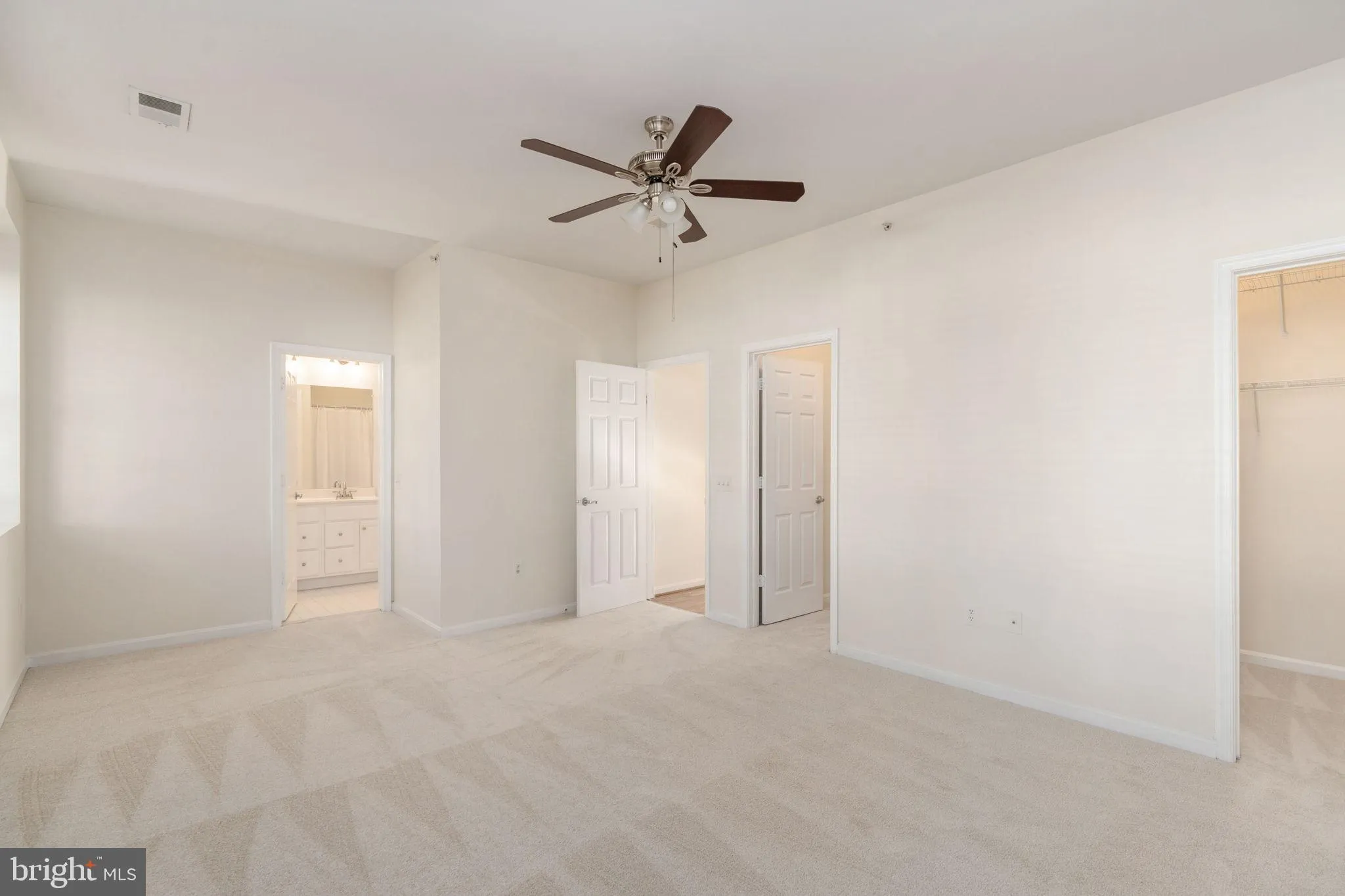 Woodbridge, Virginia 22191, United States, 3 Bedrooms Bedrooms, ,3 BathroomsBathrooms,Residential,Coming Soon,232499