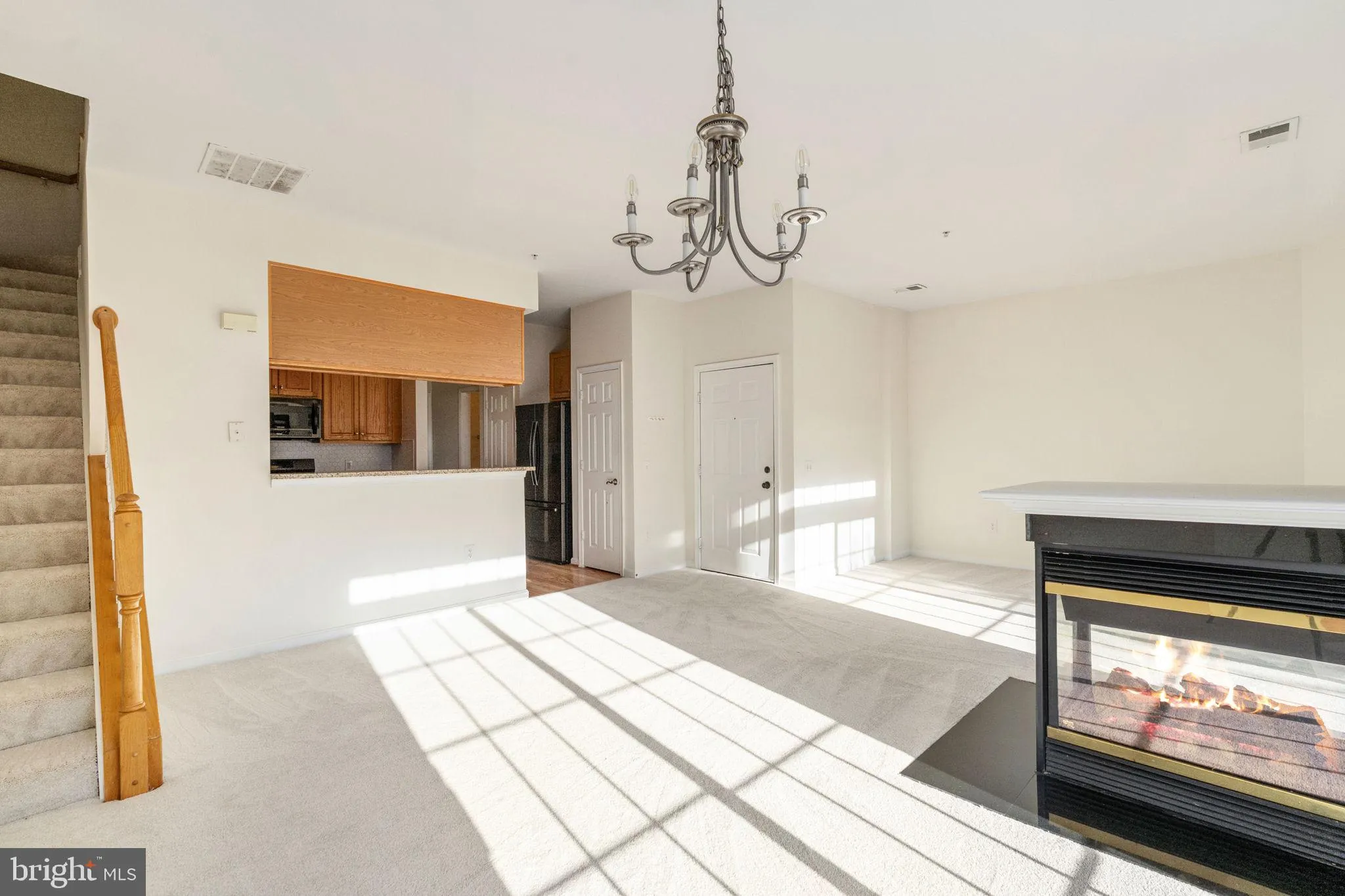 Woodbridge, Virginia 22191, United States, 3 Bedrooms Bedrooms, ,3 BathroomsBathrooms,Residential,Coming Soon,232499