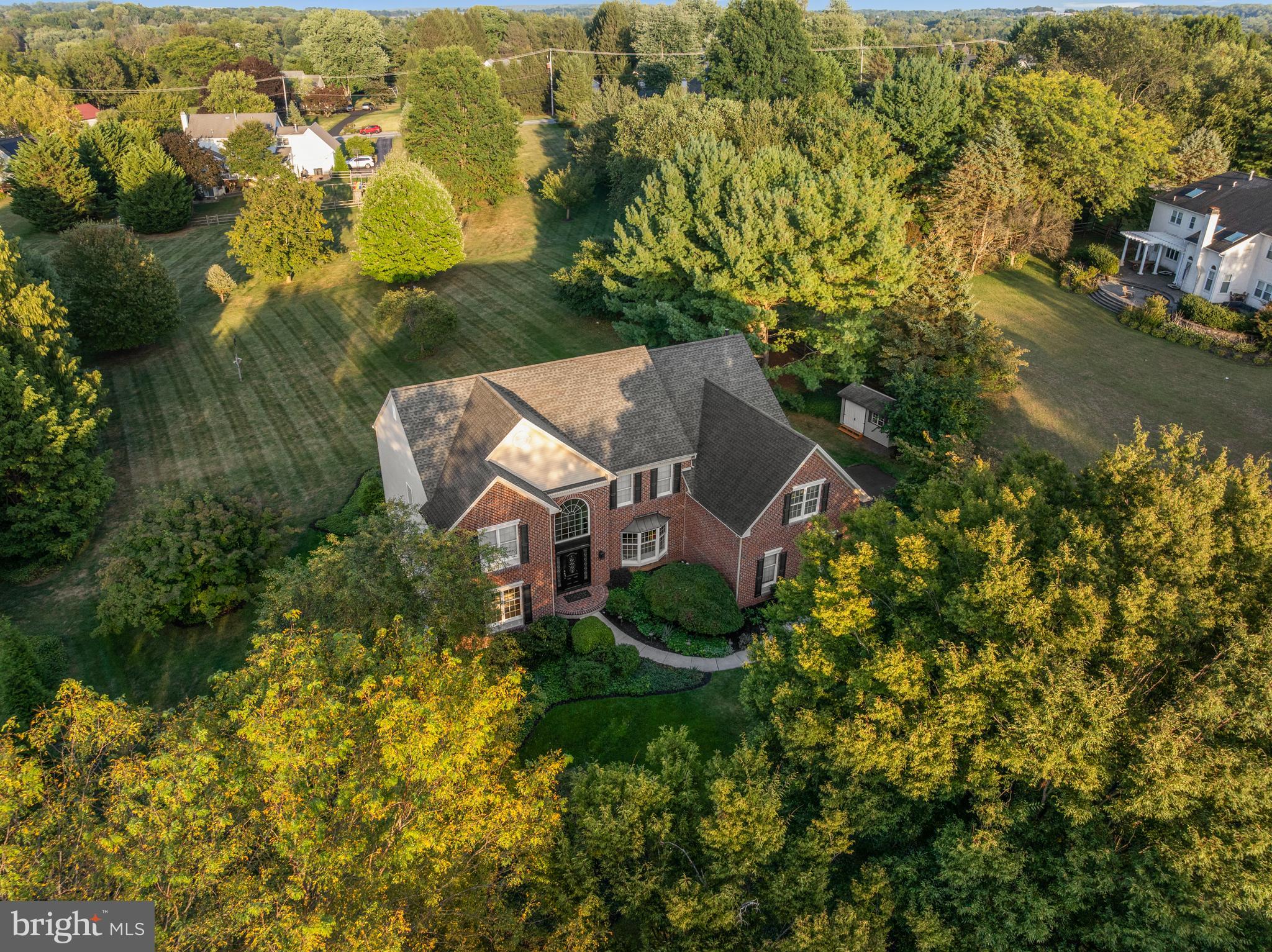 LAKERIDGE - Residential